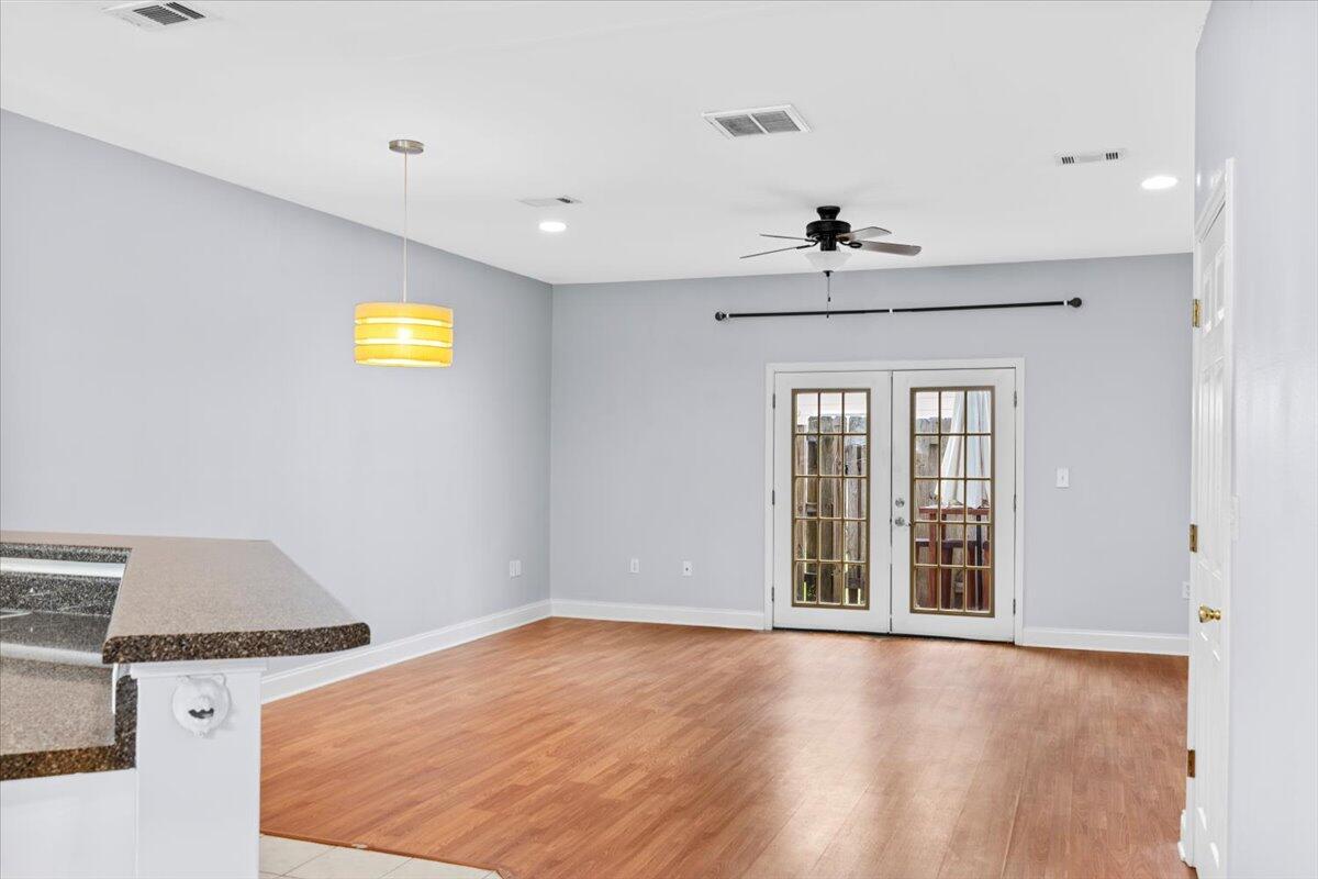 Bayshore Villa - Residential Lease