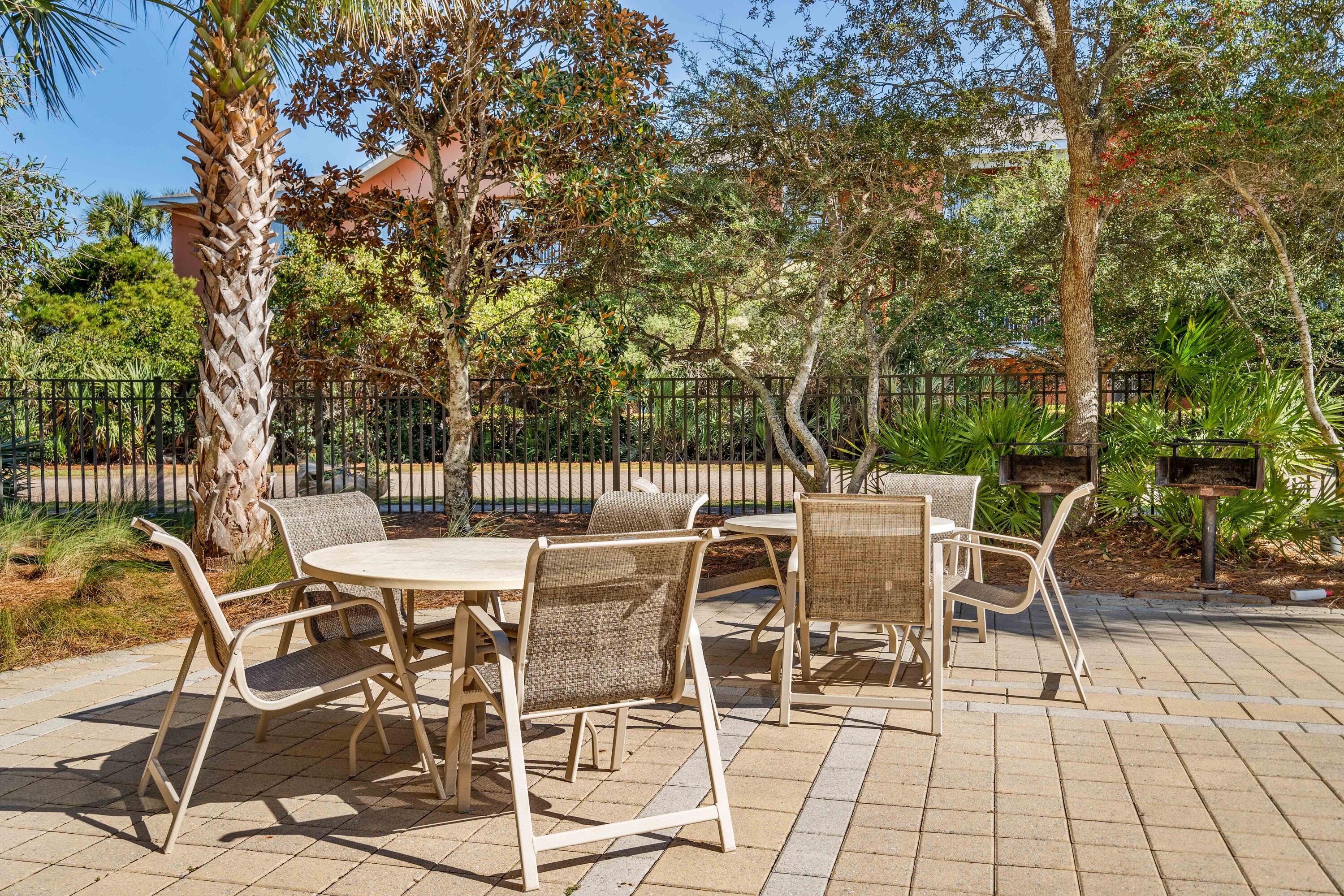 BEACH RESORT - Residential