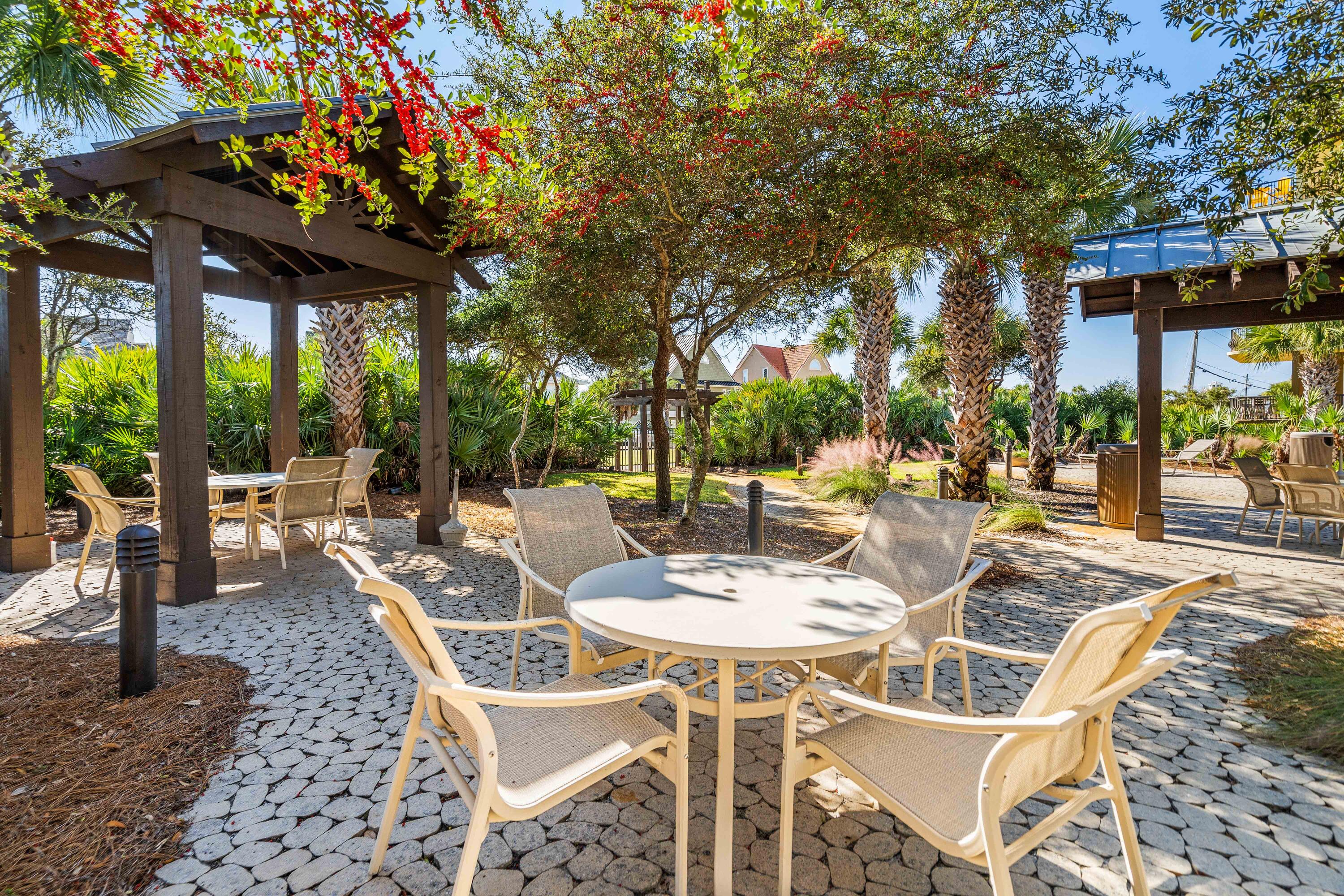 BEACH RESORT - Residential