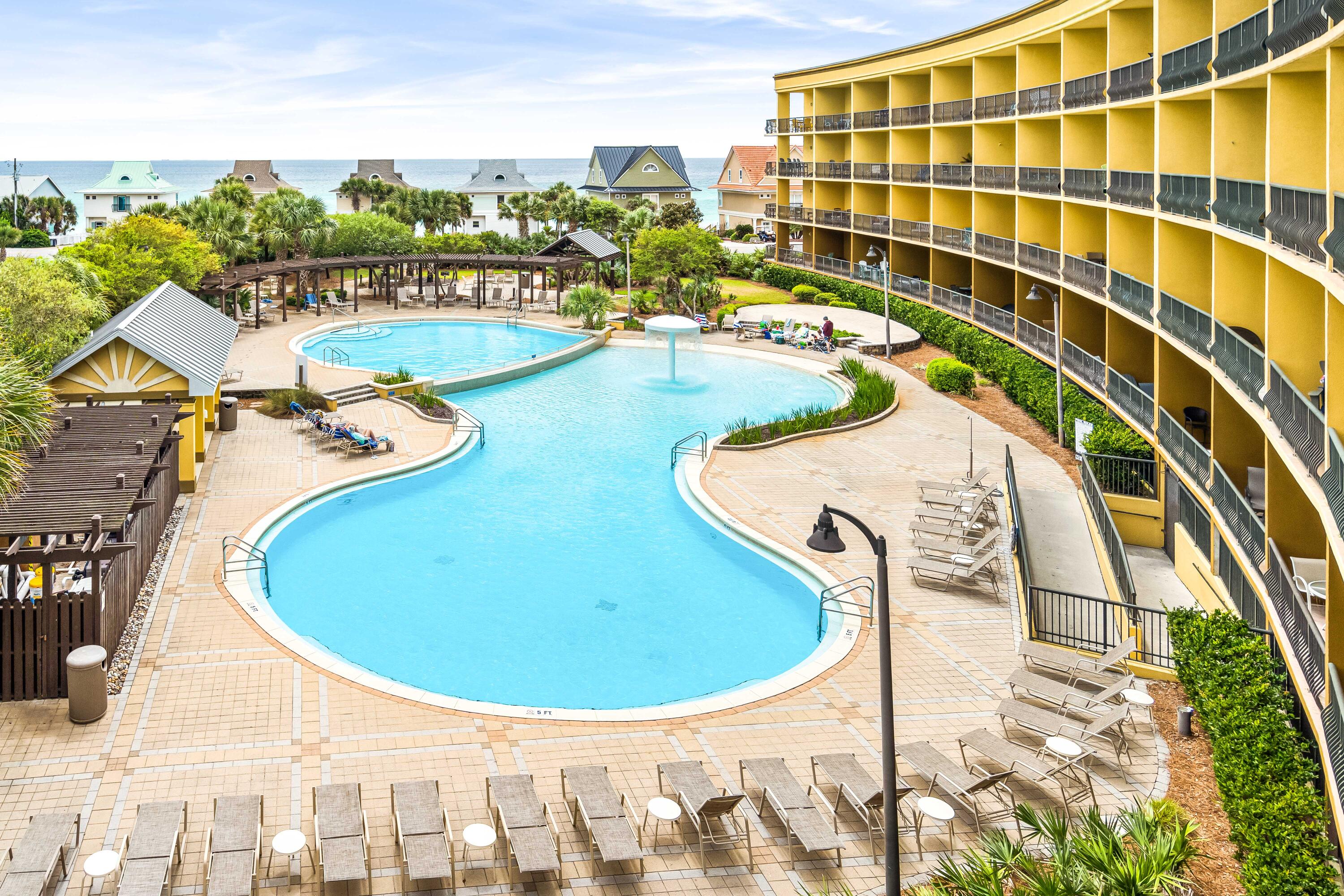 BEACH RESORT - Residential