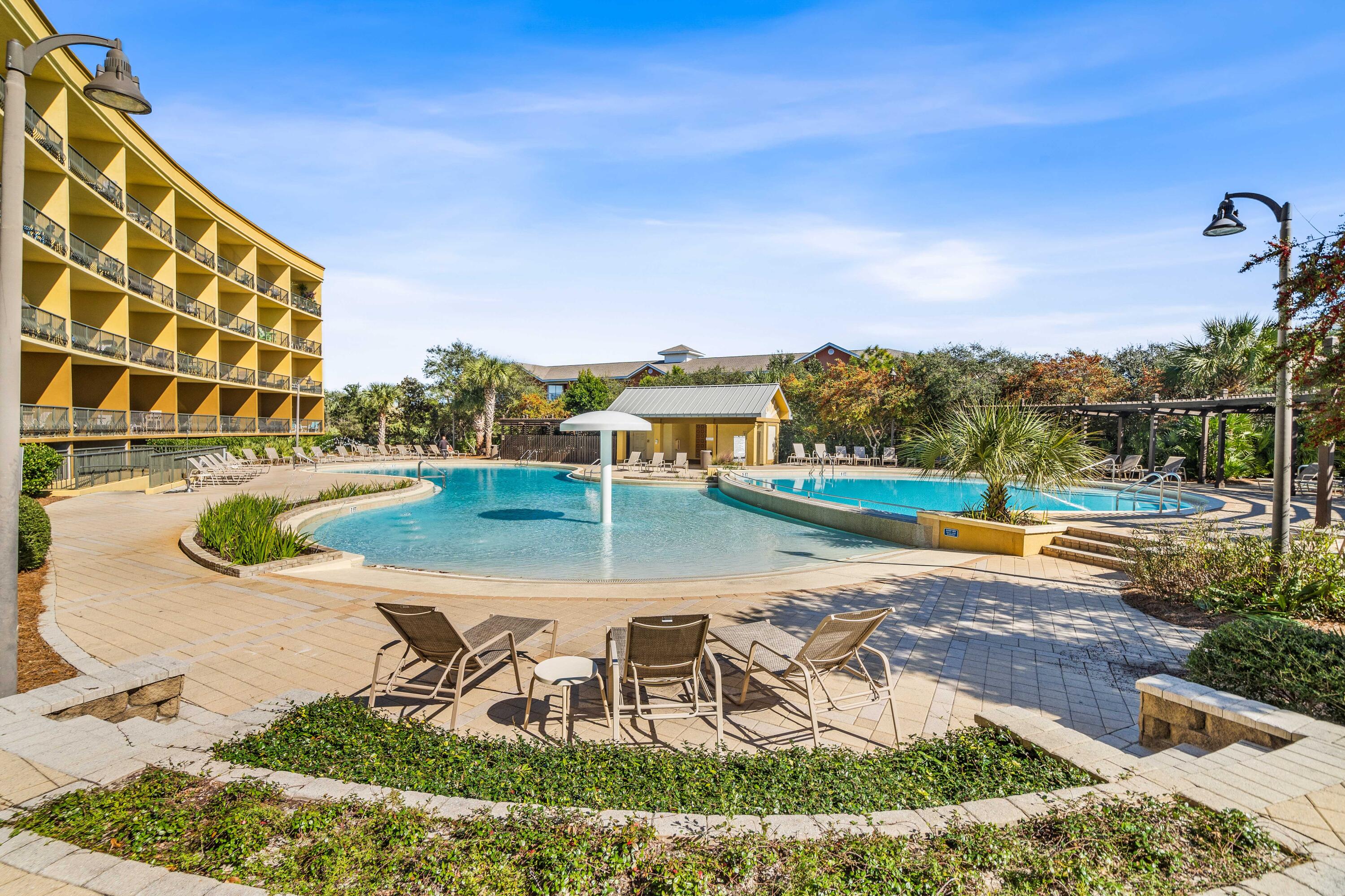 BEACH RESORT - Residential