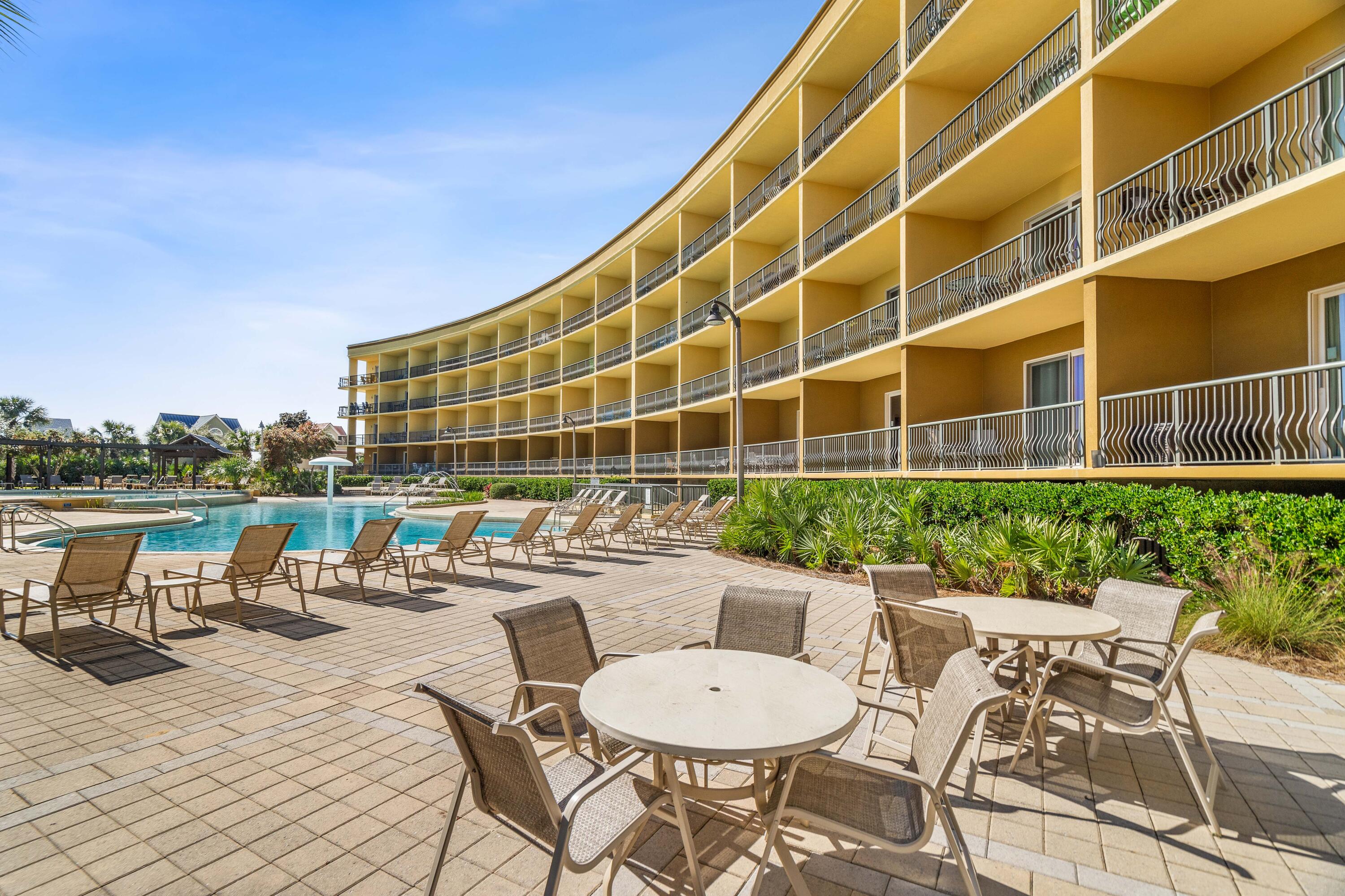 BEACH RESORT - Residential