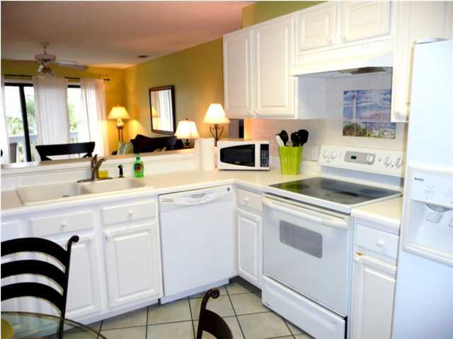 CRYSTAL VILLAGE 2 CONDO PH 1 - Residential