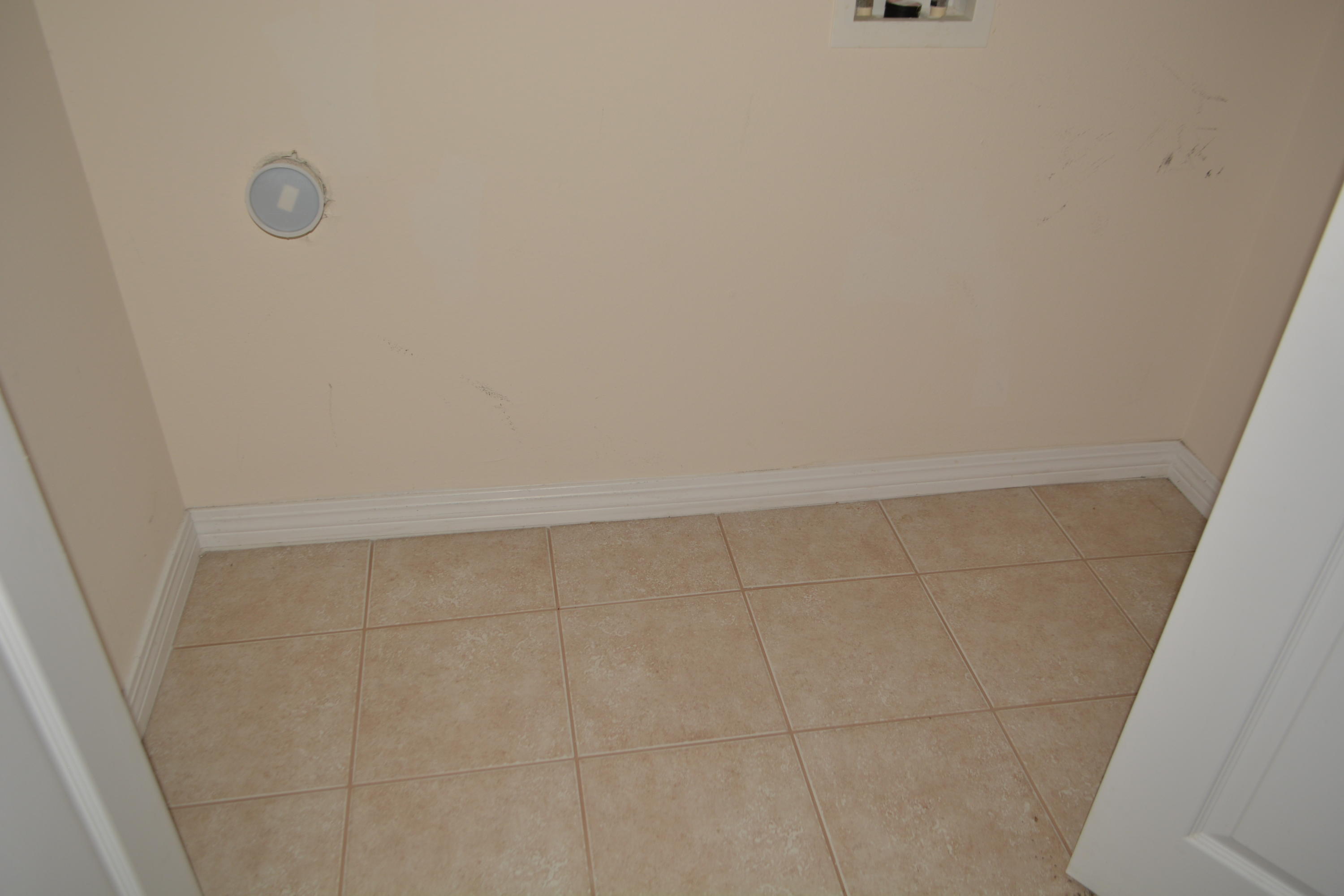 SHELL PARK CONDO - Residential