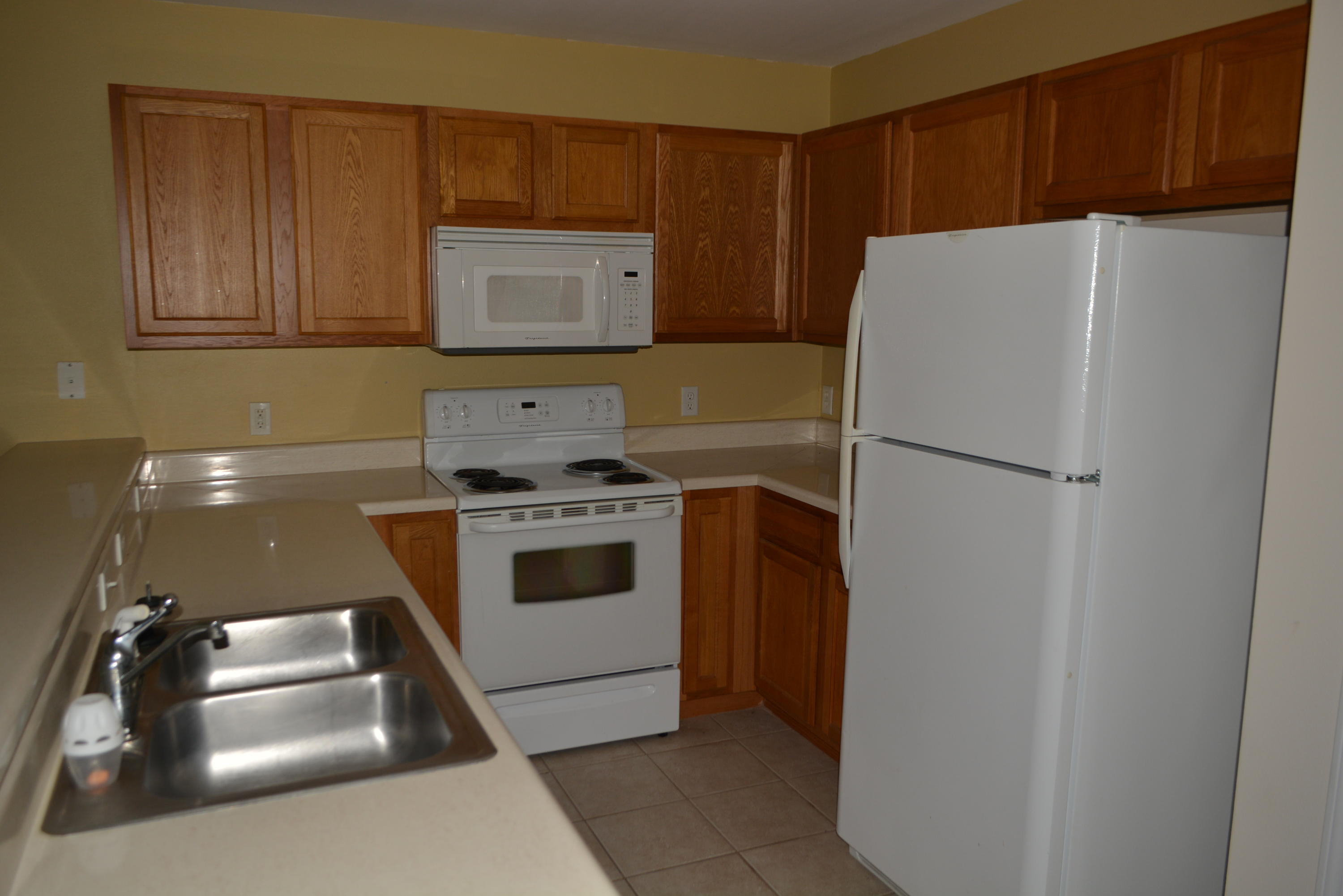 SHELL PARK CONDO - Residential