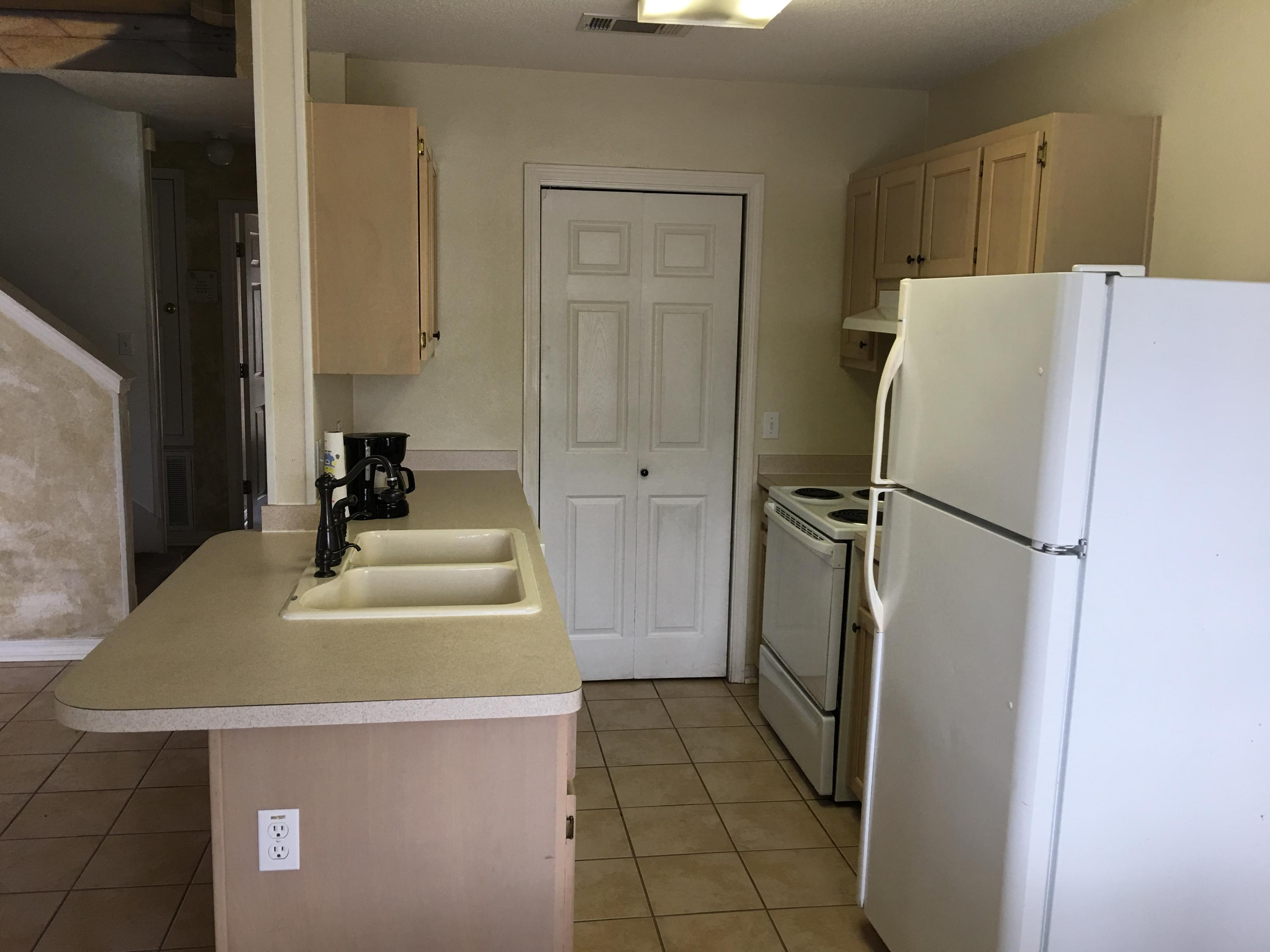 Unknown - Residential Lease