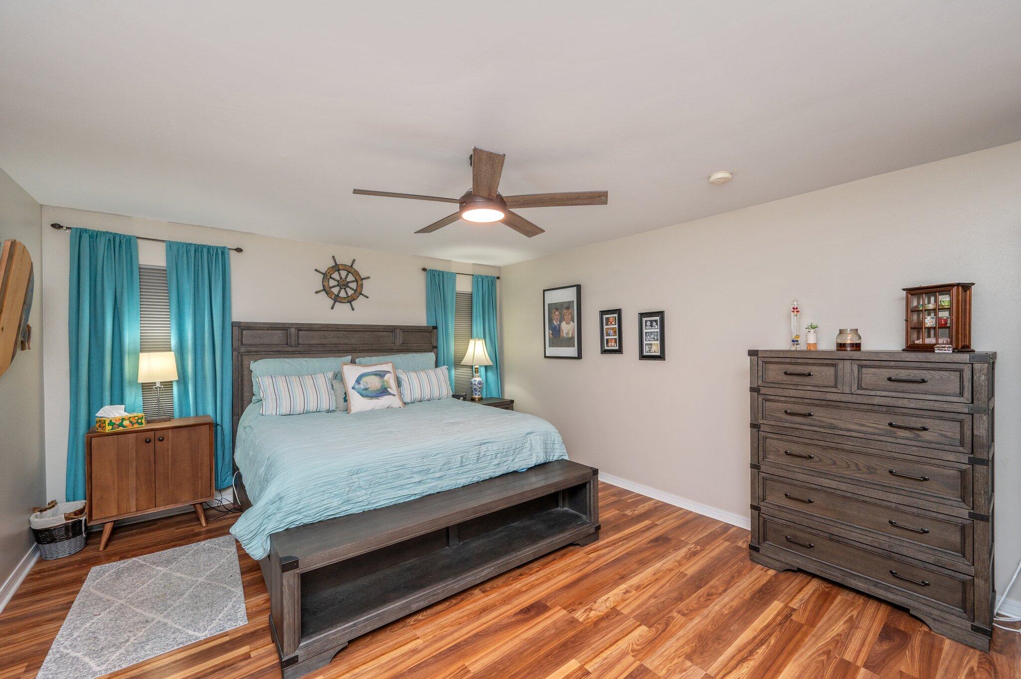 COUNTRYVIEW ESTATES 10TH ADDN - Residential
