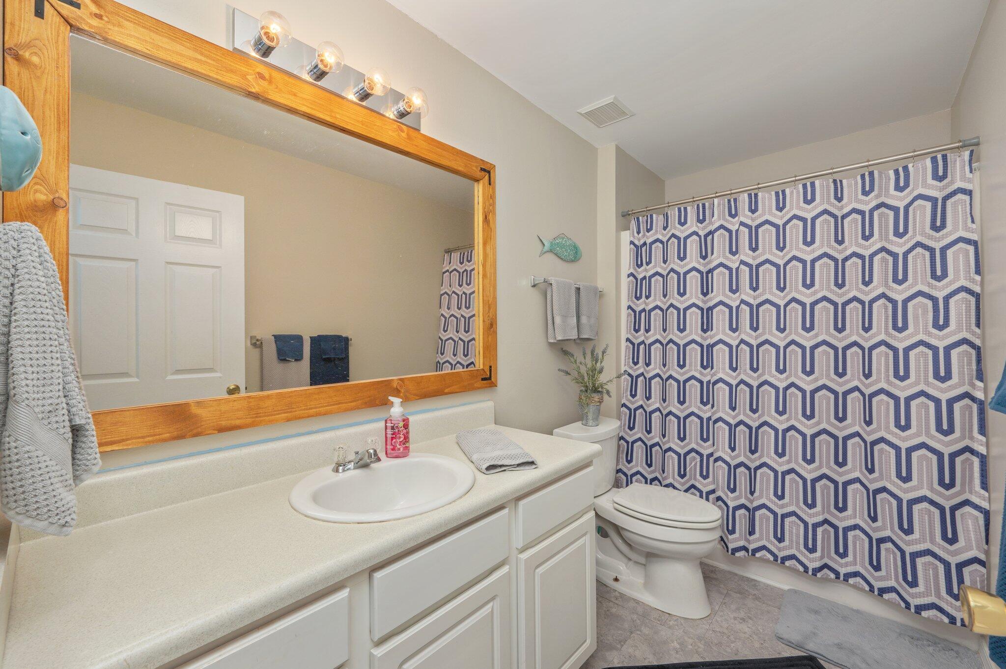 COUNTRYVIEW ESTATES 10TH ADDN - Residential