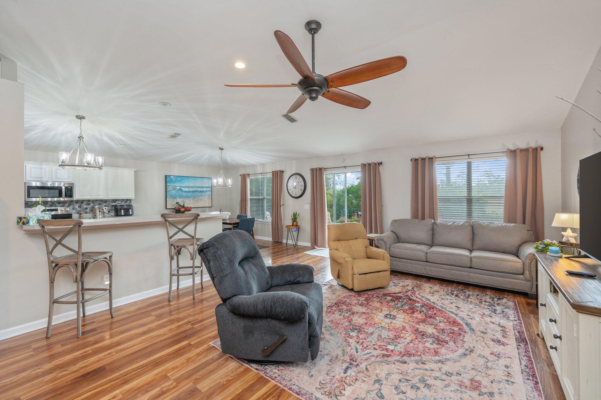 COUNTRYVIEW ESTATES 10TH ADDN - Residential