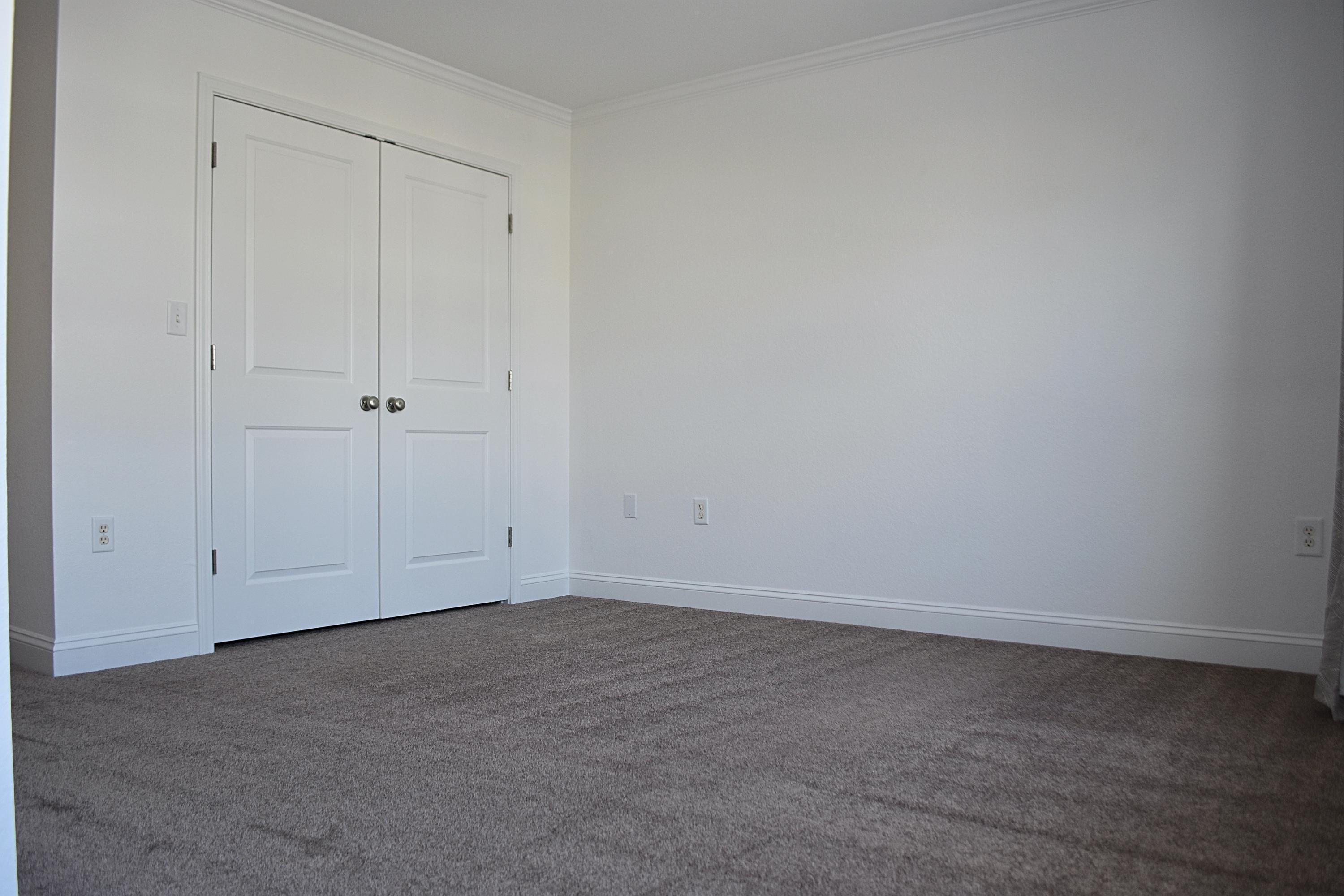 VERANDAS OF FREEPORT, THE - Residential Lease