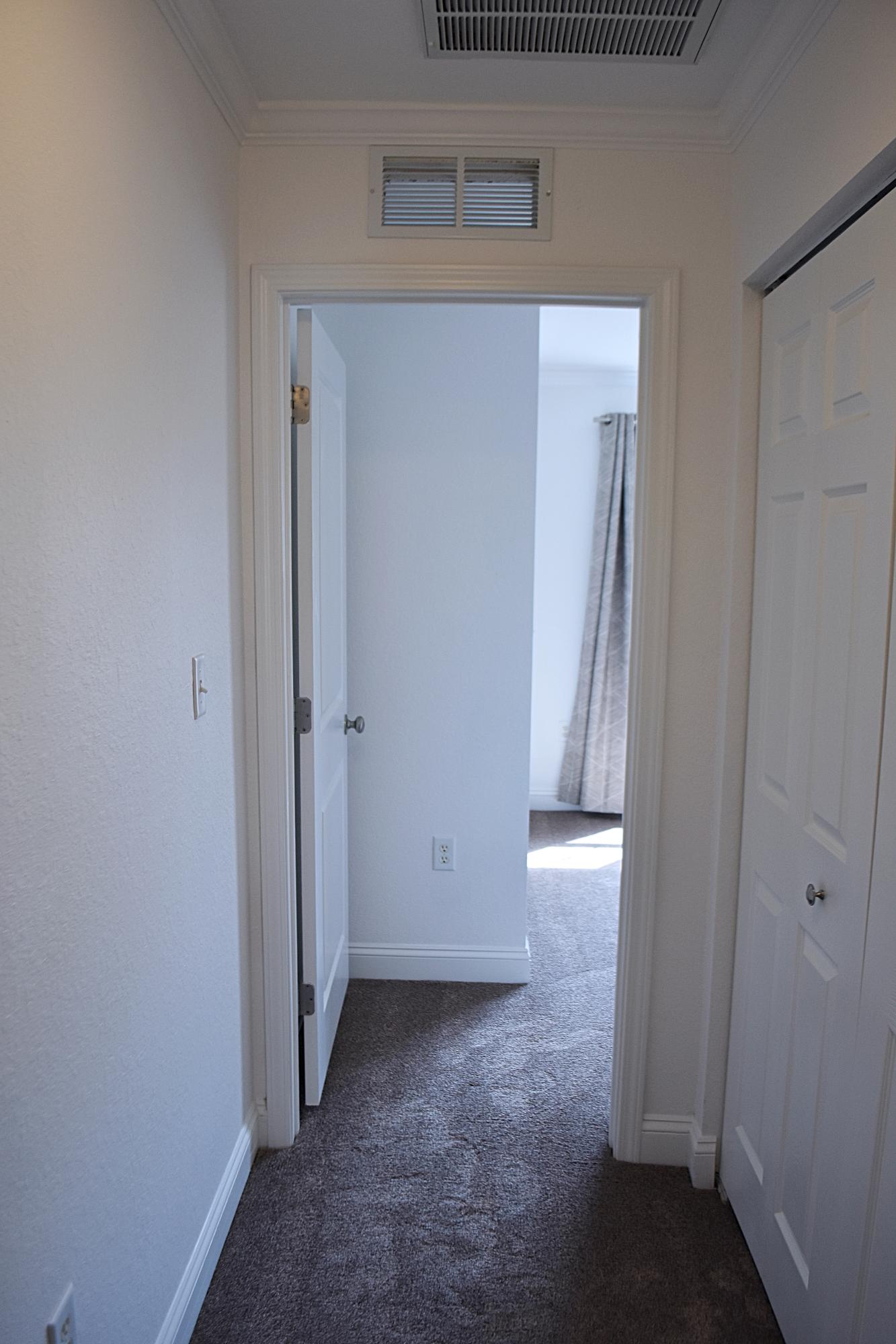 VERANDAS OF FREEPORT, THE - Residential Lease