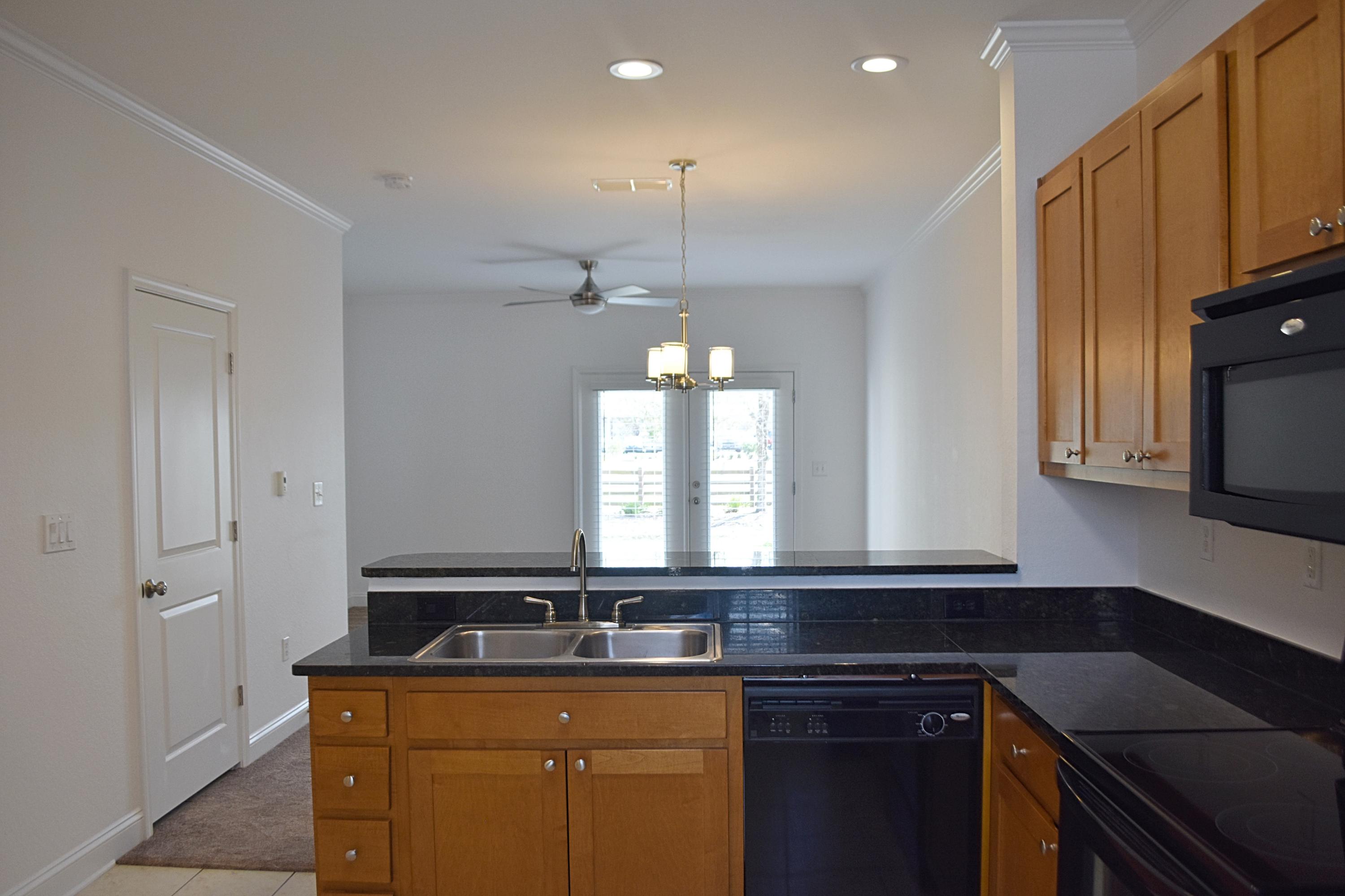 VERANDAS OF FREEPORT, THE - Residential Lease