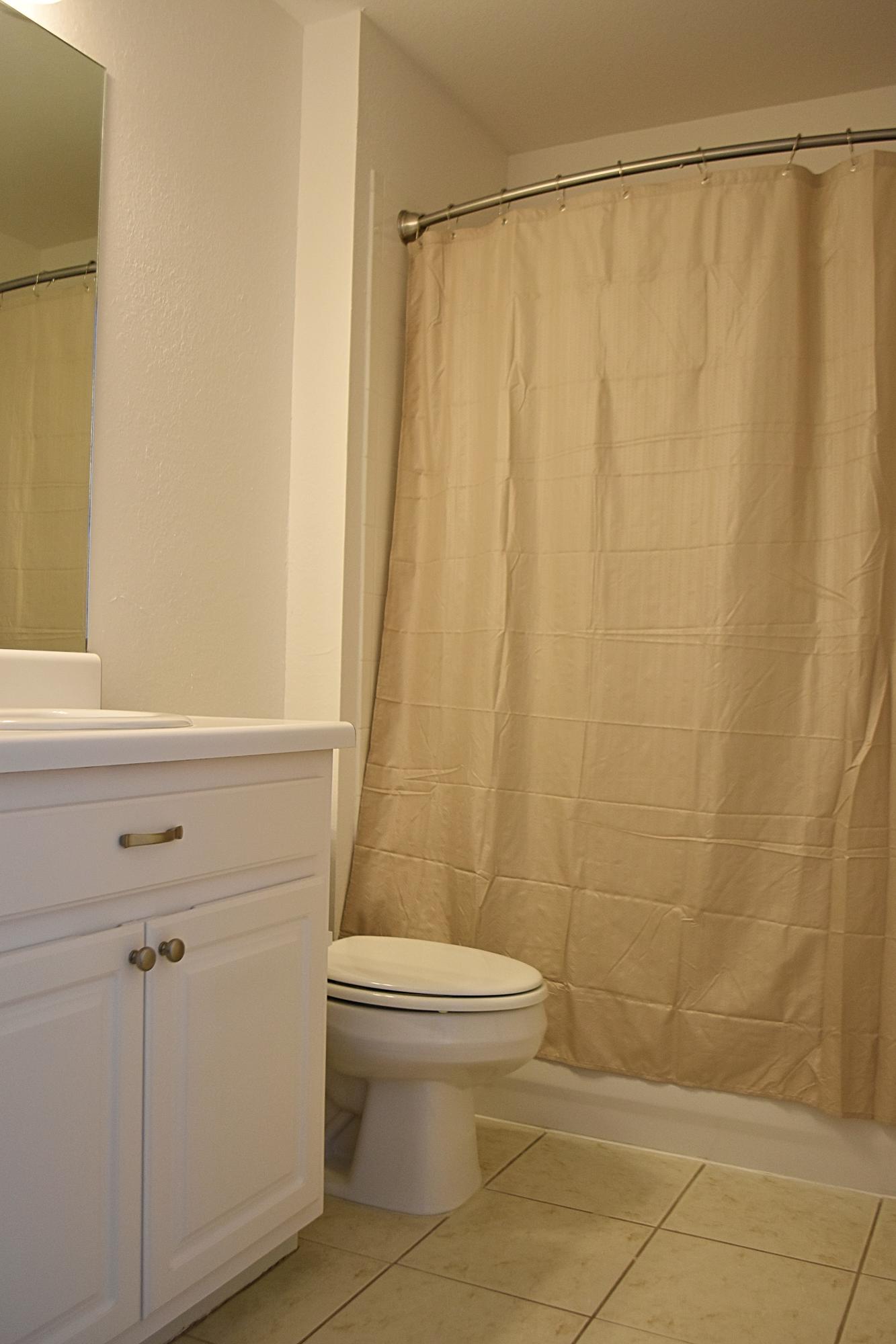 VERANDAS OF FREEPORT, THE - Residential Lease