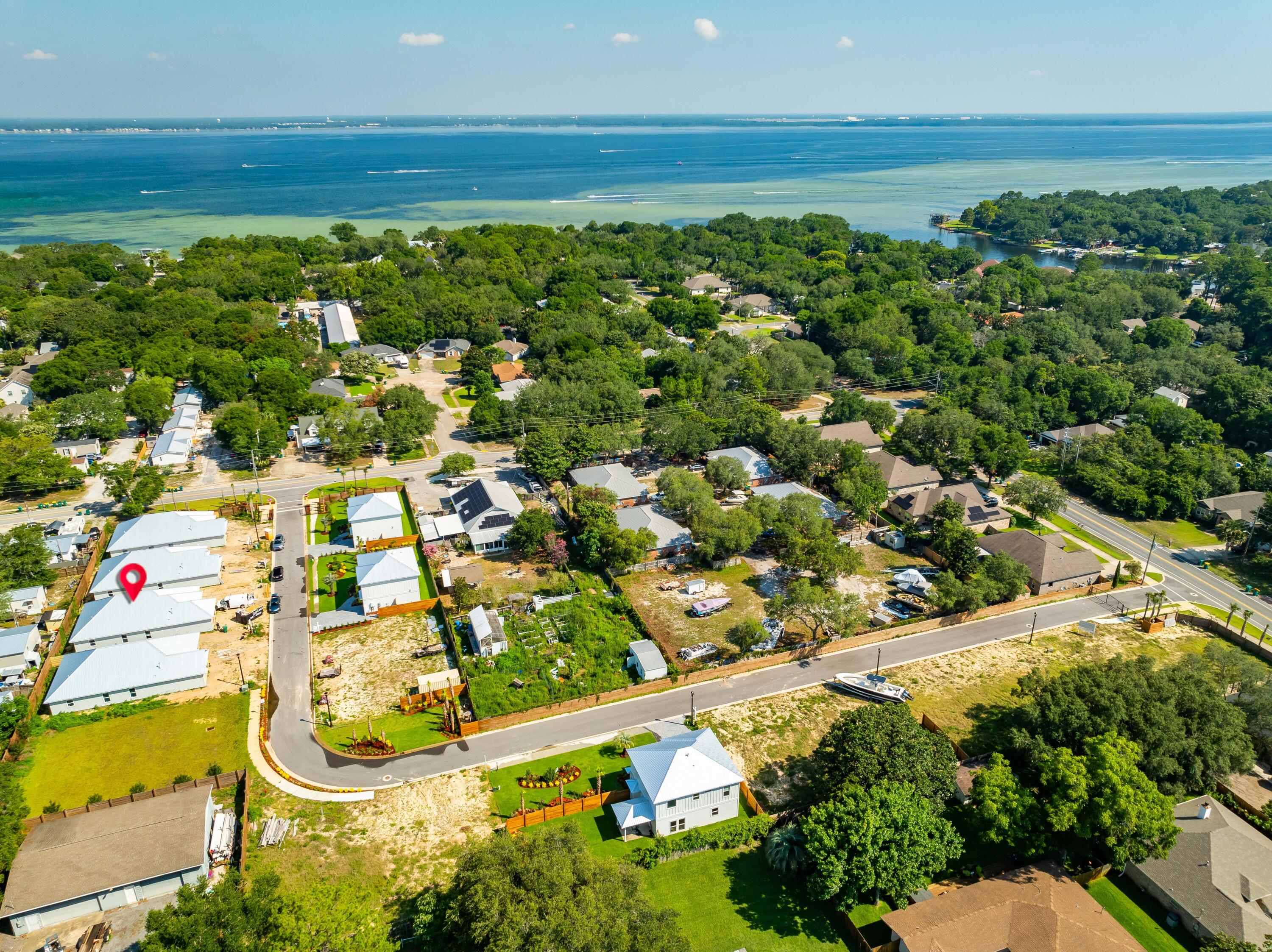 DESTIN COTTAGES - Residential