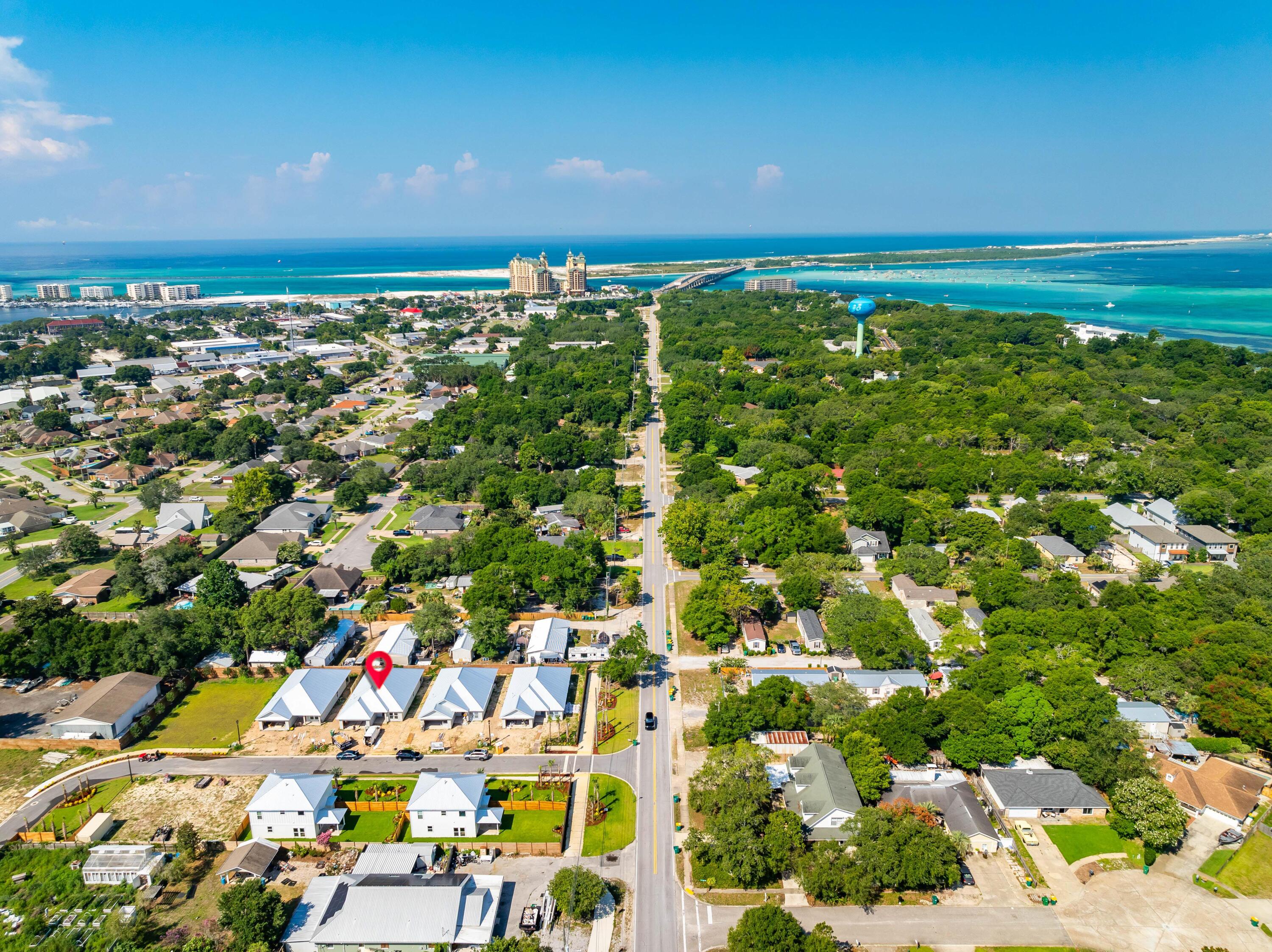 DESTIN COTTAGES - Residential