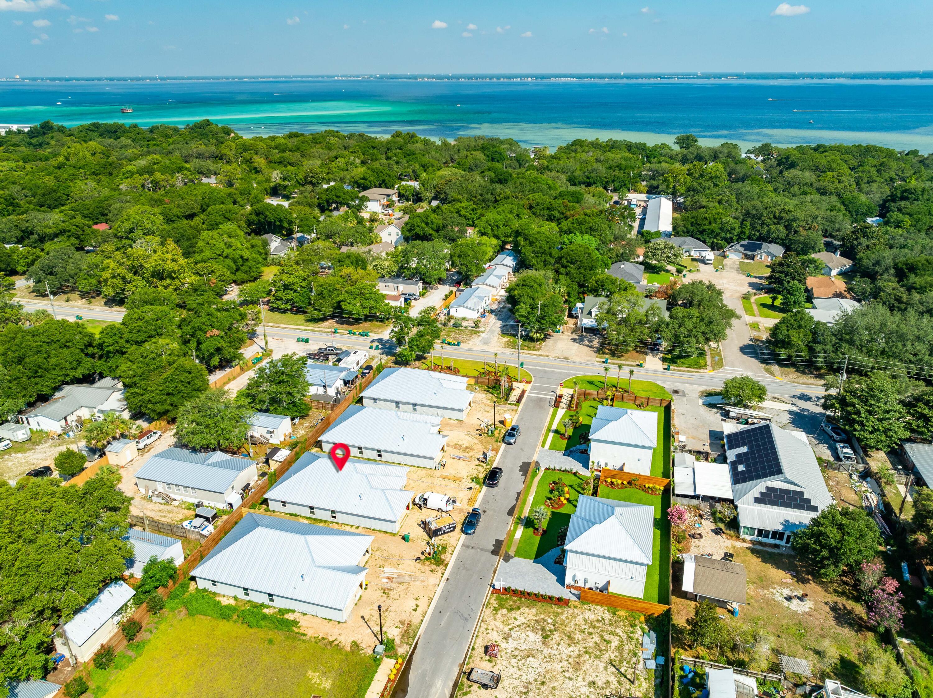 DESTIN COTTAGES - Residential