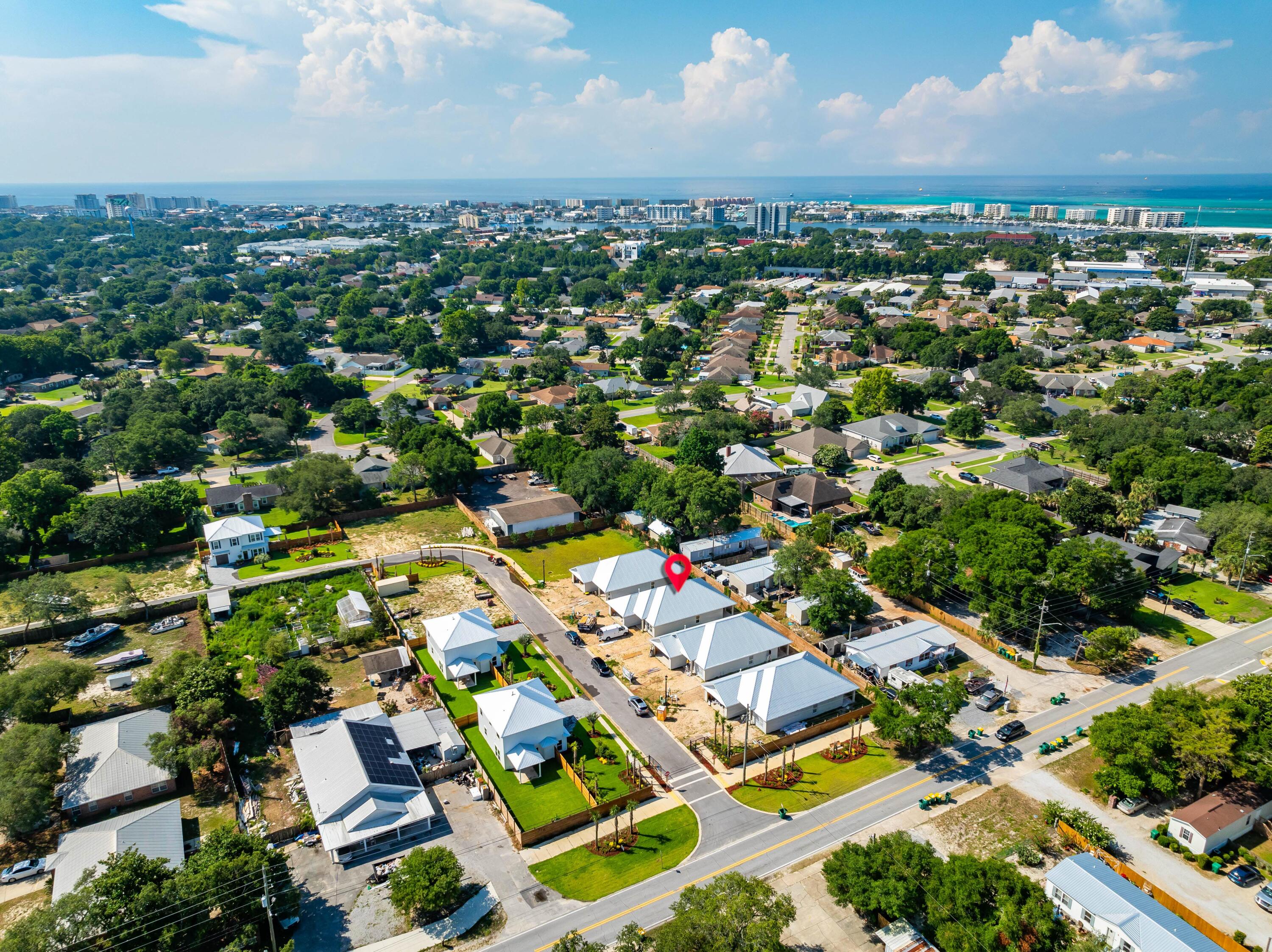 DESTIN COTTAGES - Residential