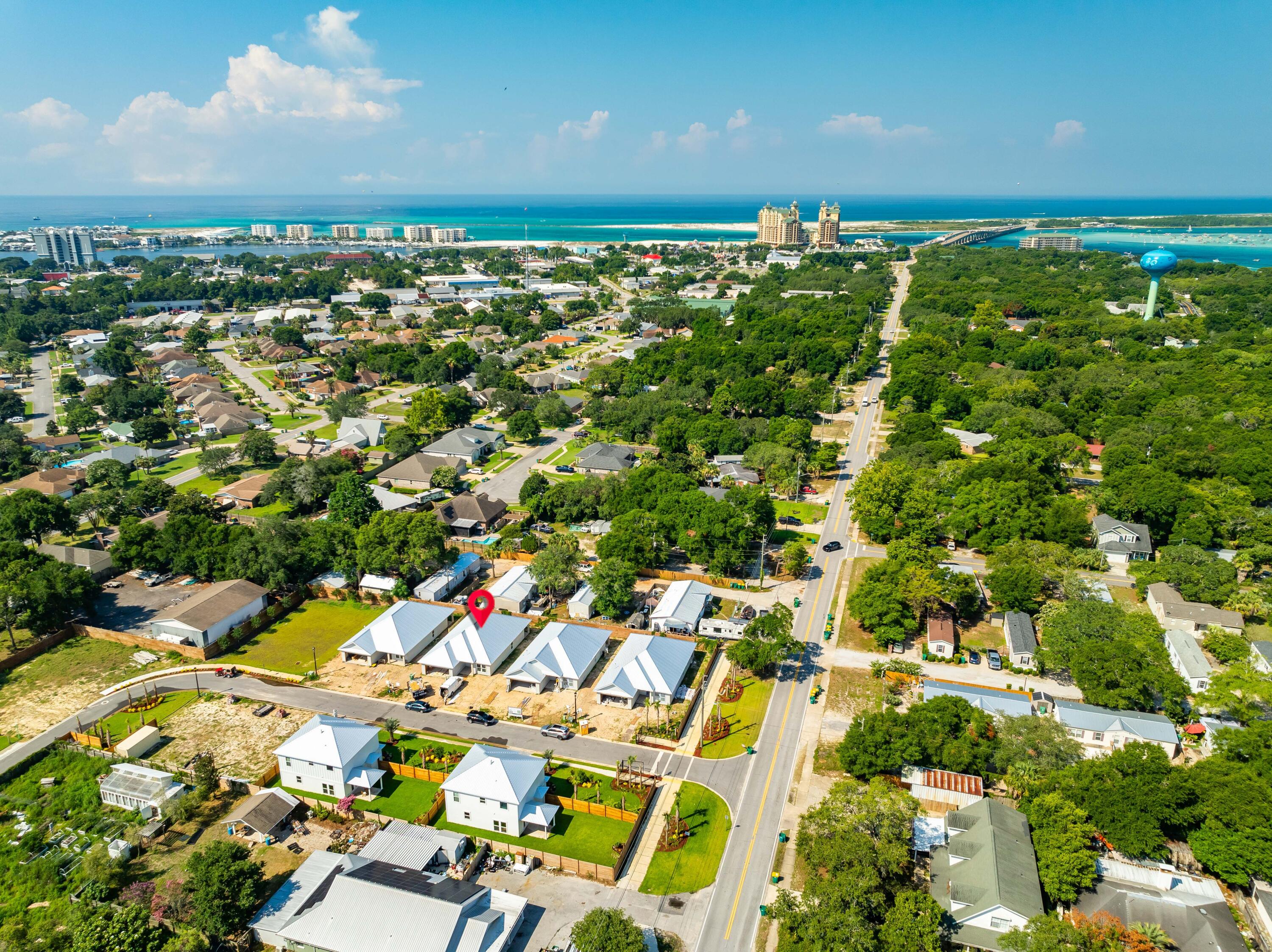 DESTIN COTTAGES - Residential