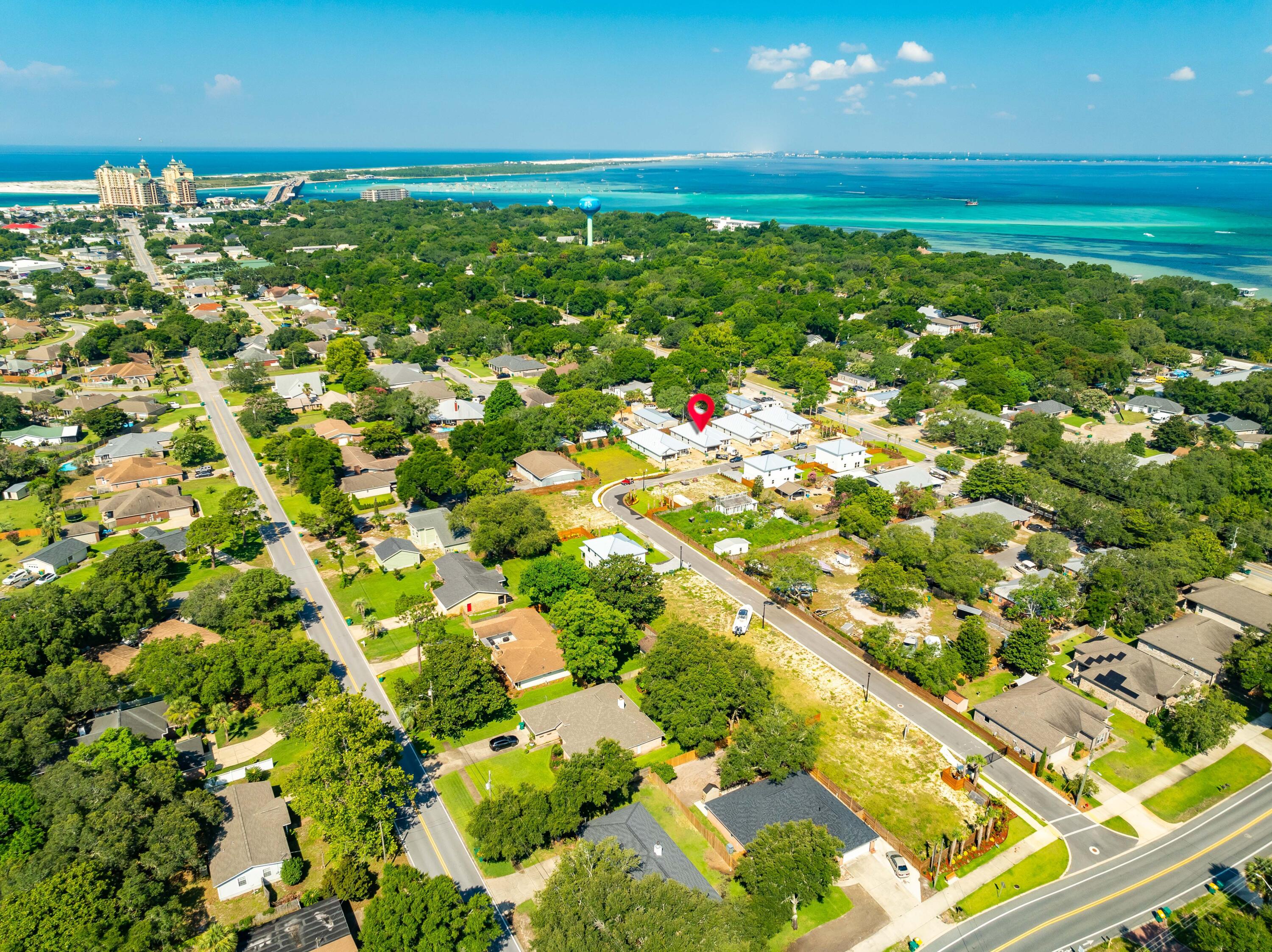 DESTIN COTTAGES - Residential