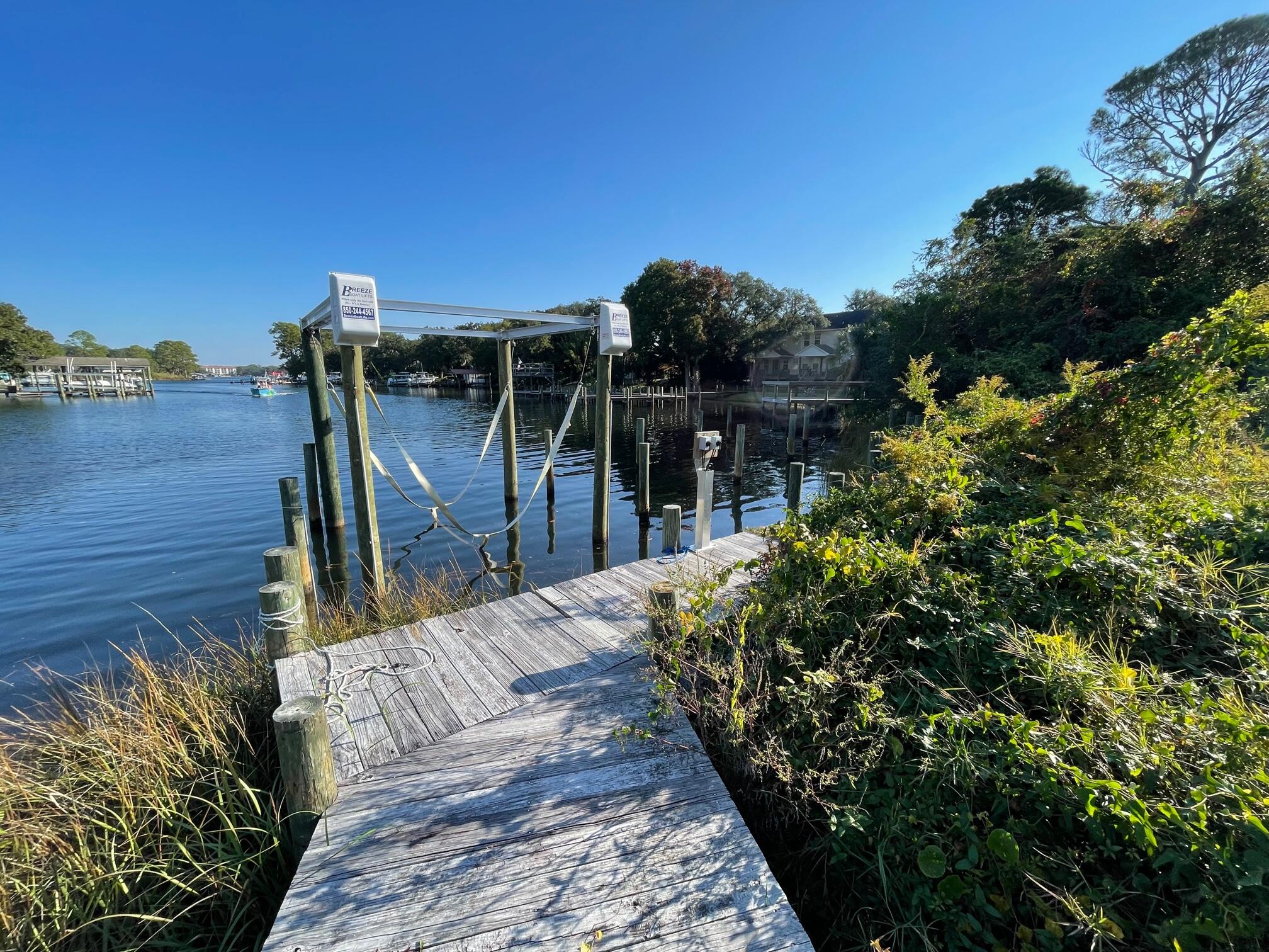 Yacht Club Harbor Condominium - Land