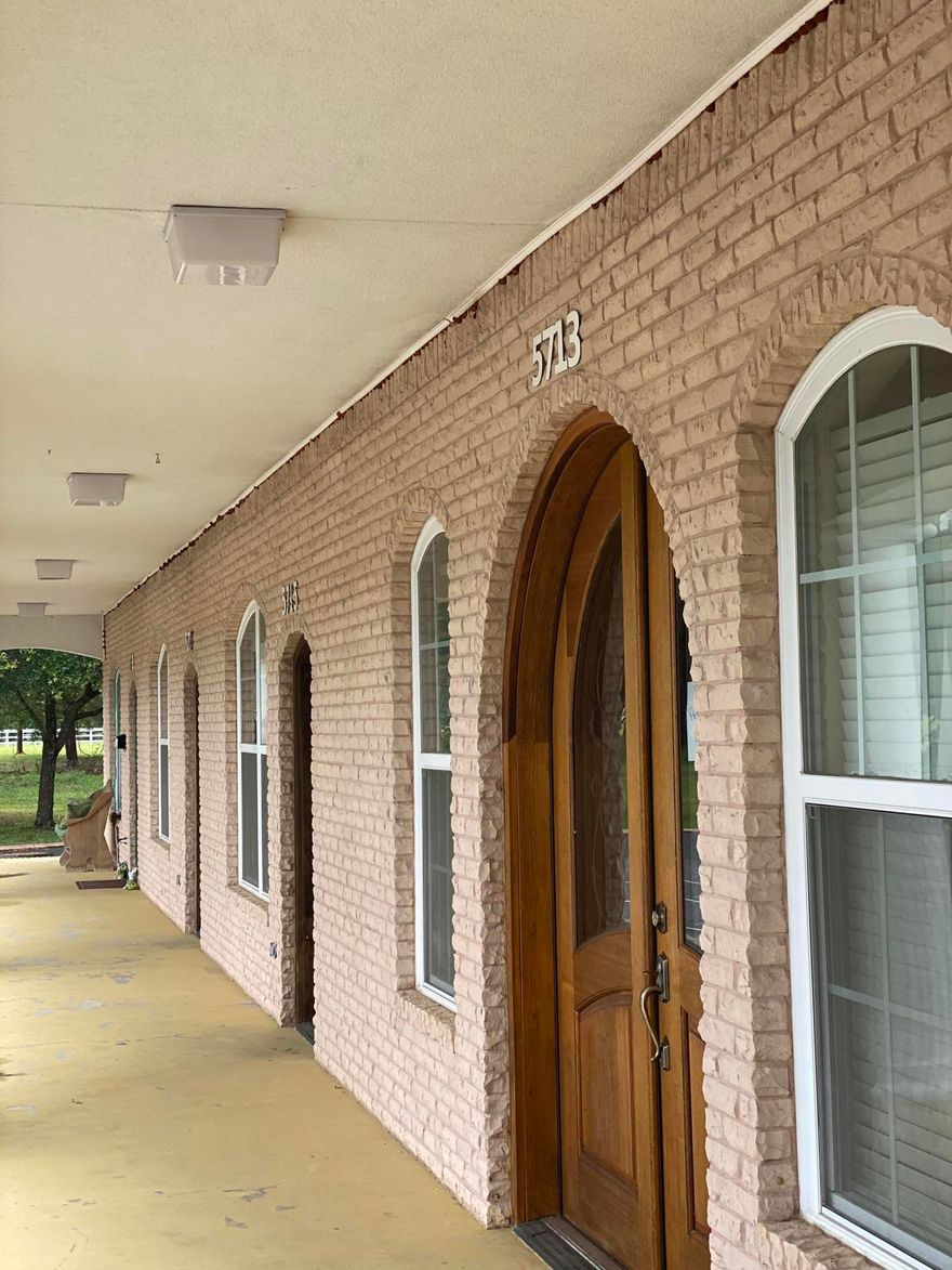 Commercial space right on Hwy 85!! Location Location Location!!! Retail or office space. Beautiful new building with tons of visibility for your business!!