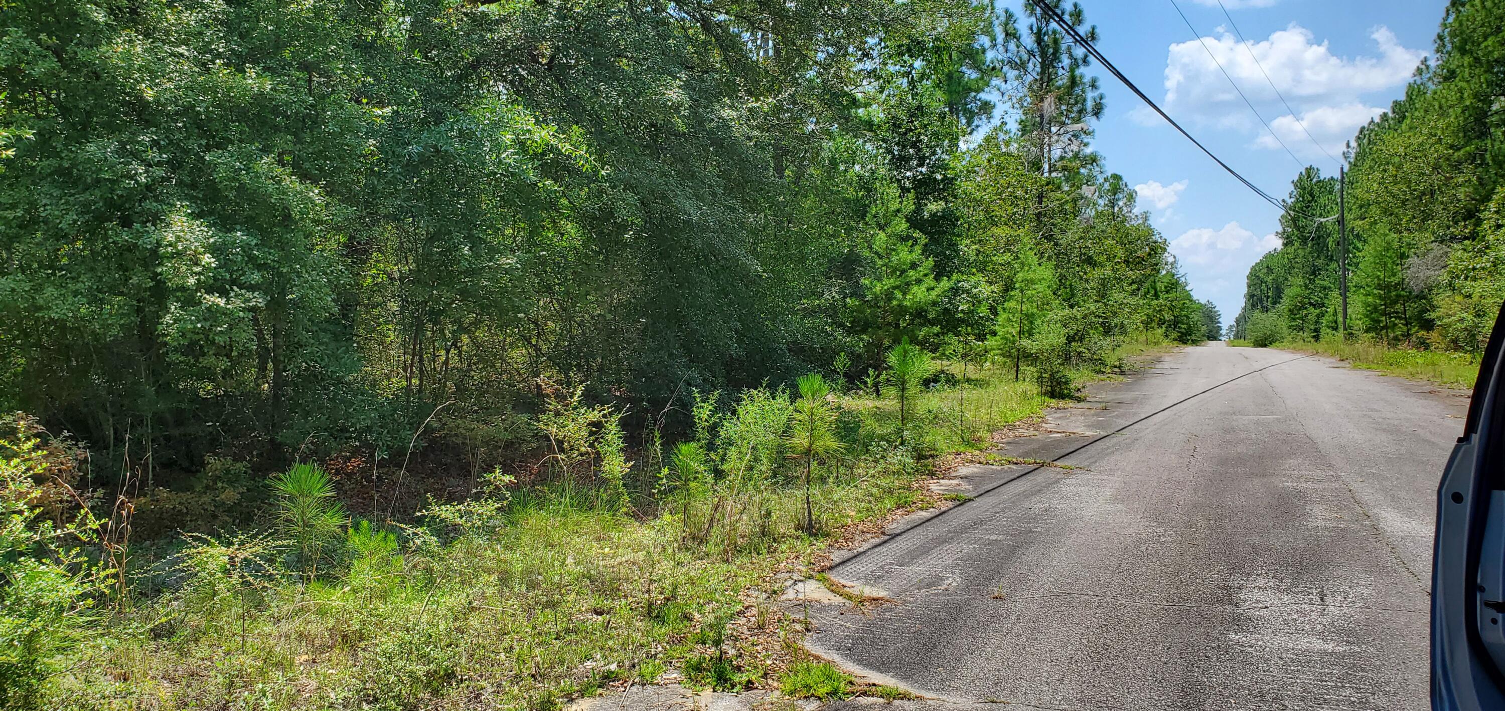 NO RECORDED SUBDIVISION - Land
