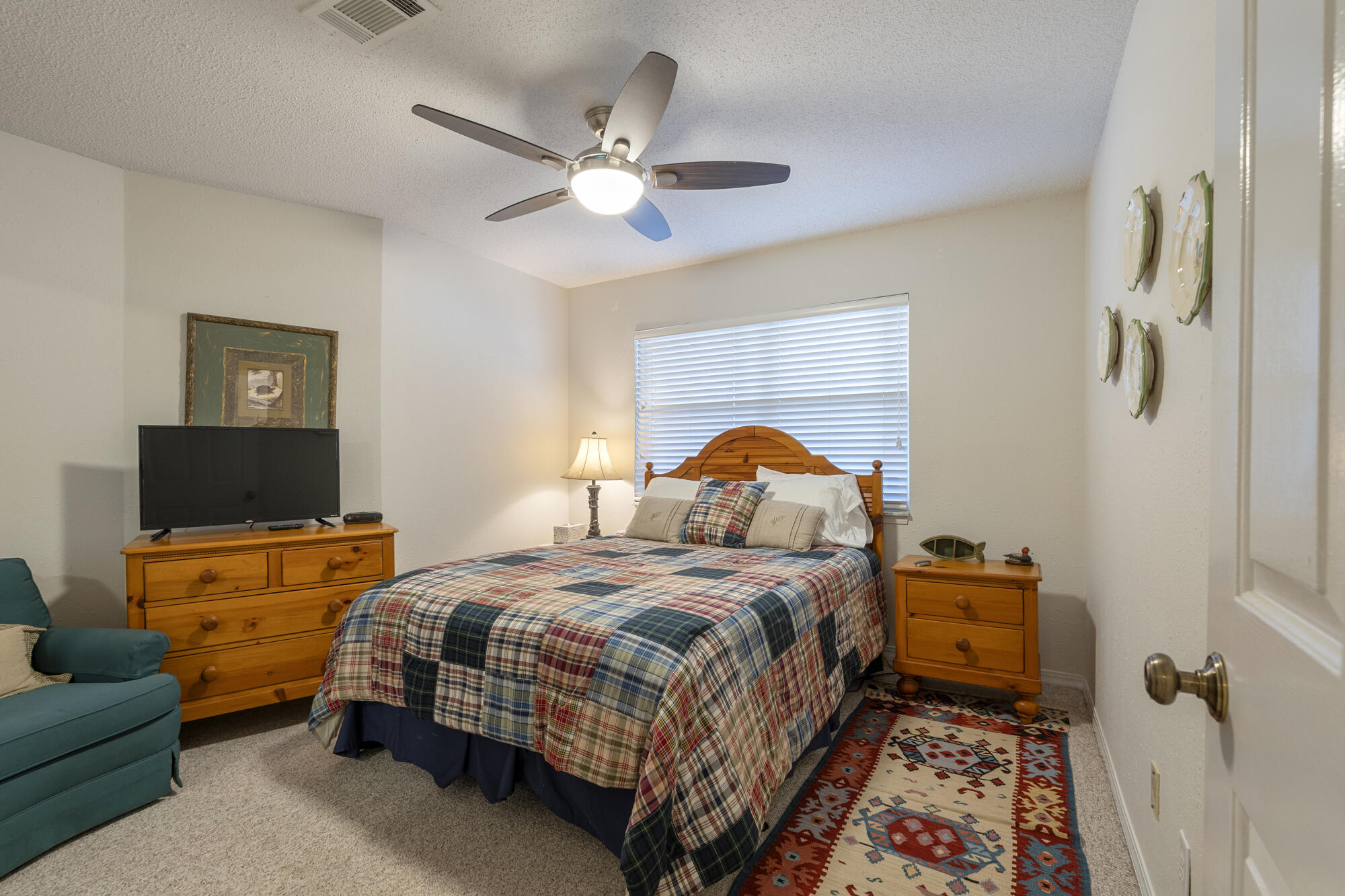 SANDSPUR CONDO - Residential