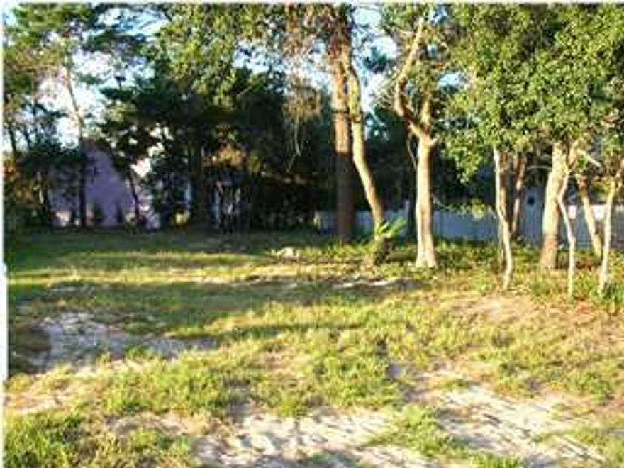 Great corner lot located in the most desirable Crystal Beach Area and Sovereign Isle subdivision. A short stroll to the beach and close to all the recreational facilities, shopping and dining. Build your dream home or investment property where short term rentals are permitted. The pool and community recreational facilities are located very close to the lot. This spacious lot is not located in the flood zone. Home next door 4554 Windwood Dr. can be bought as a package with lot. Please see MLS# 444110 for details of home.