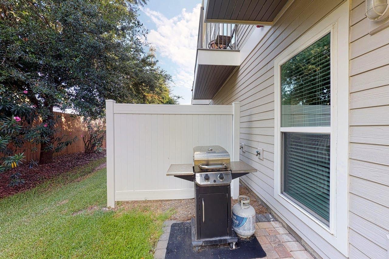 DRIFTWOOD DRIVE TOWNHOMES - Residential