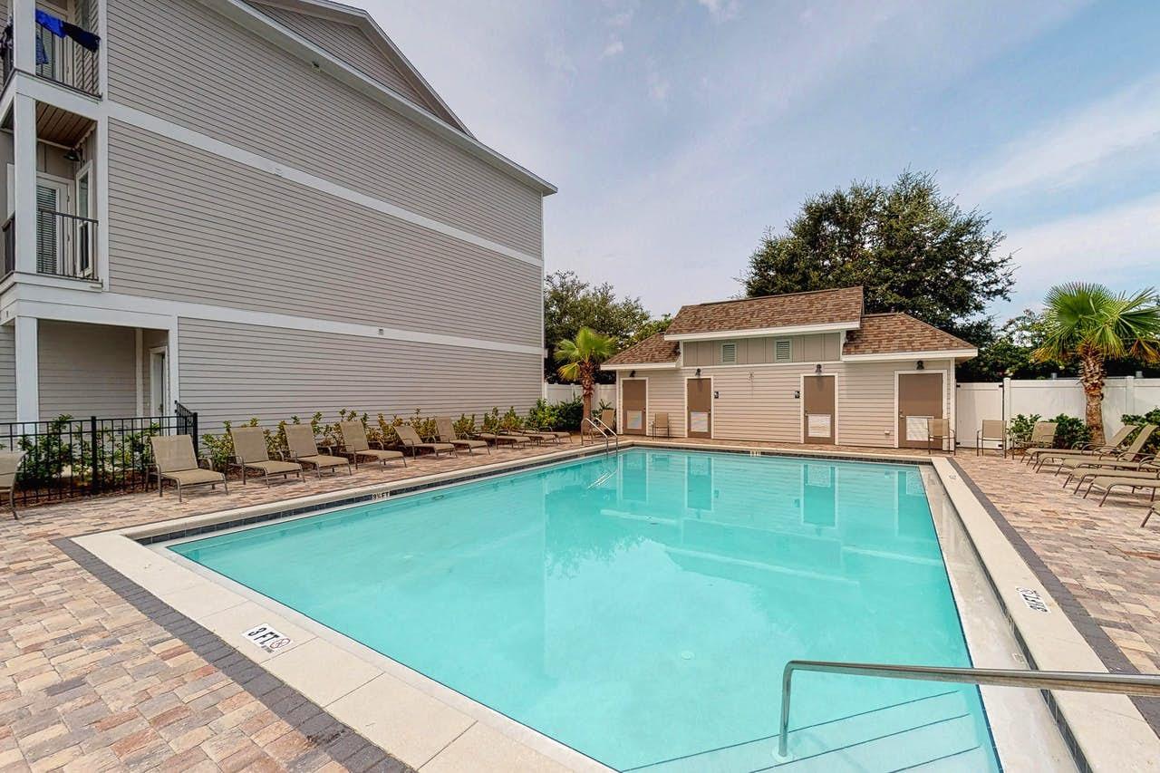 DRIFTWOOD DRIVE TOWNHOMES - Residential