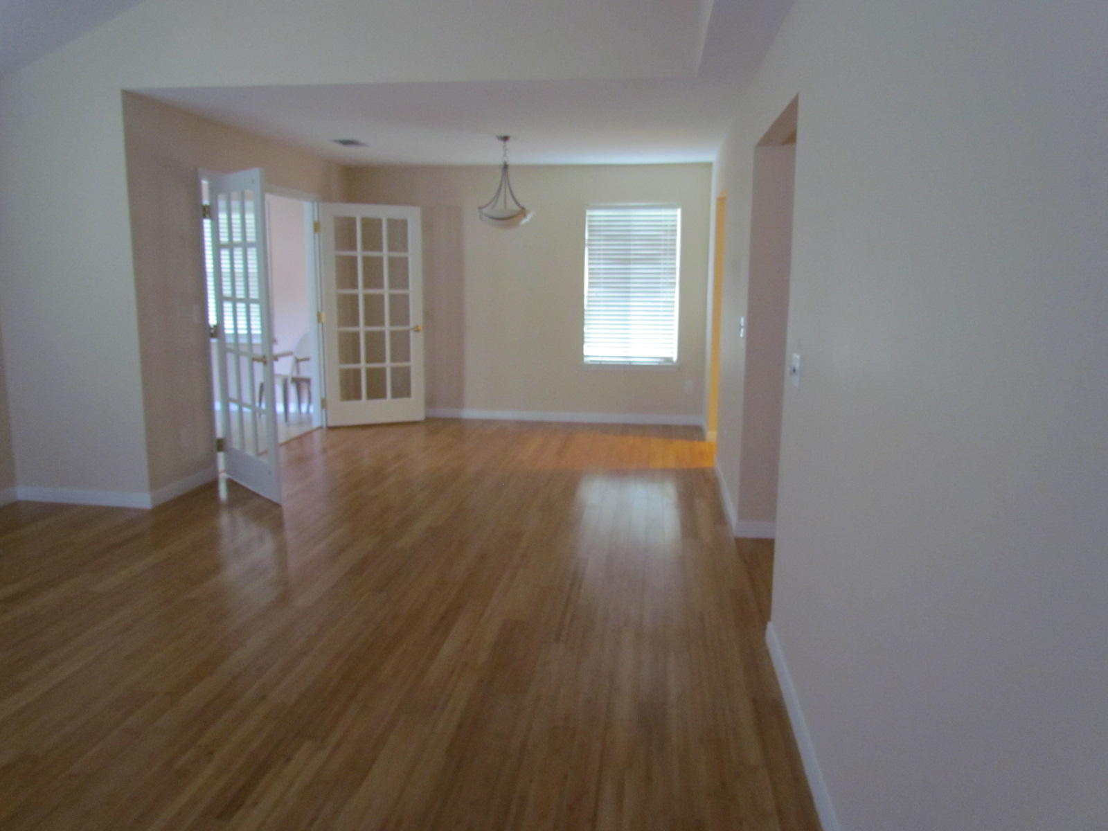 ROYAL OAK VILLAGE - Residential Lease