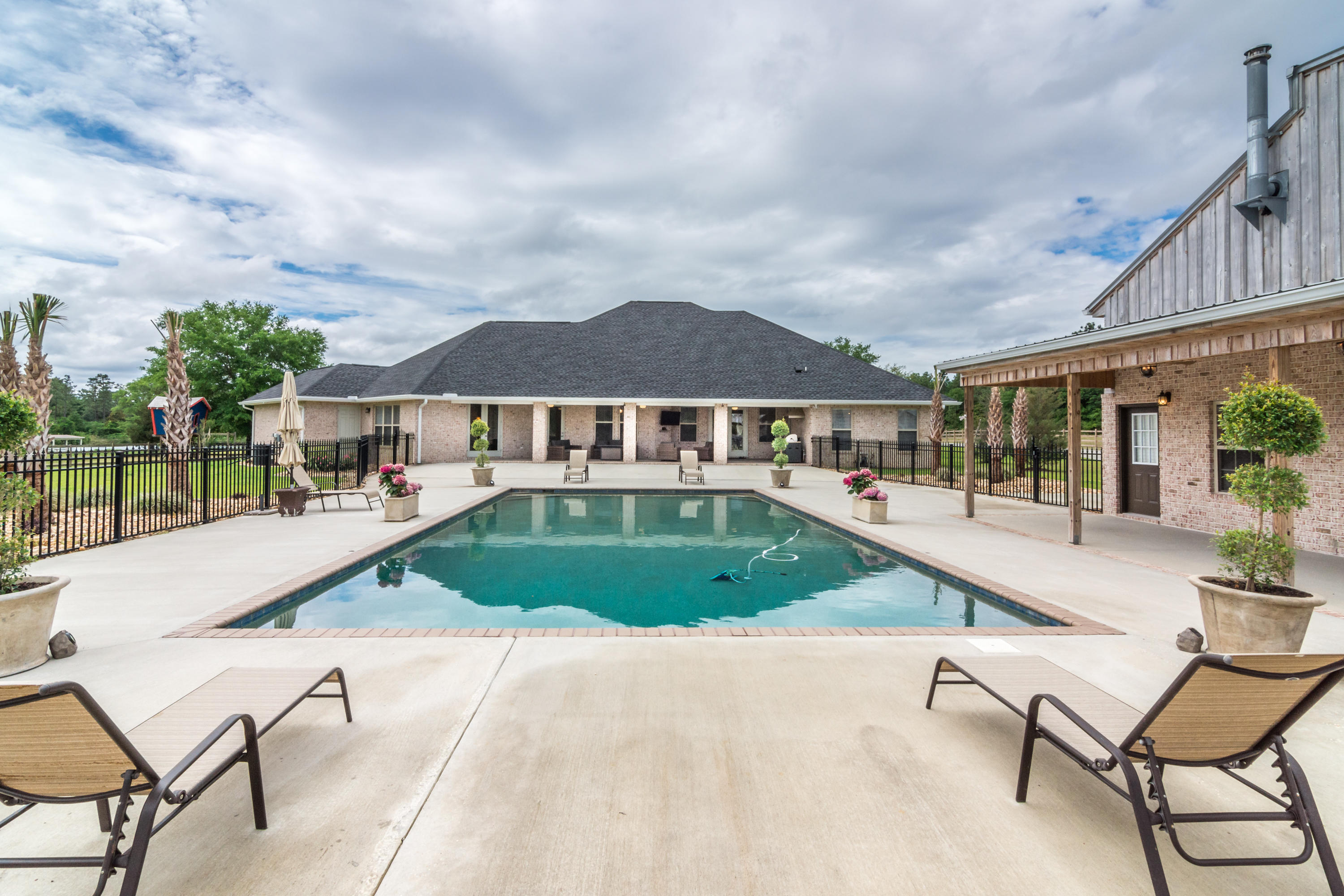 Metes and Bounds - Residential