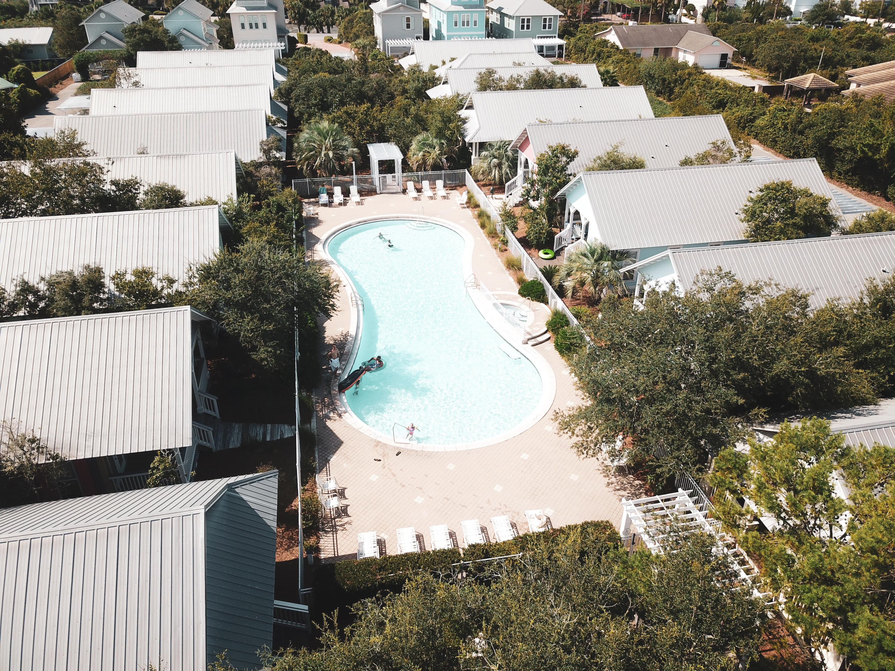 COTTAGES AT CAMP CREEK - Residential