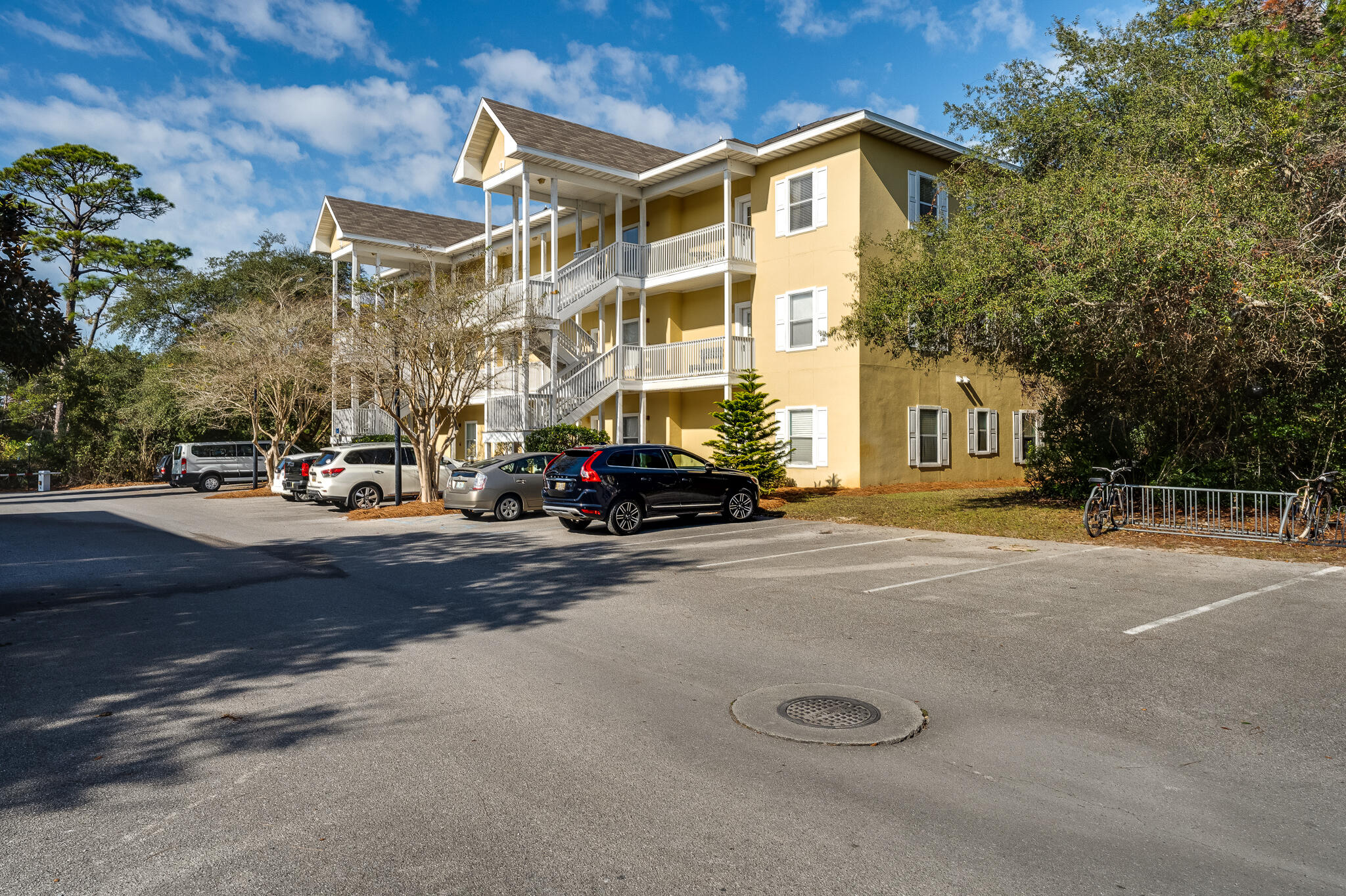 HERONS WATCH CONDO PH 1 - Residential