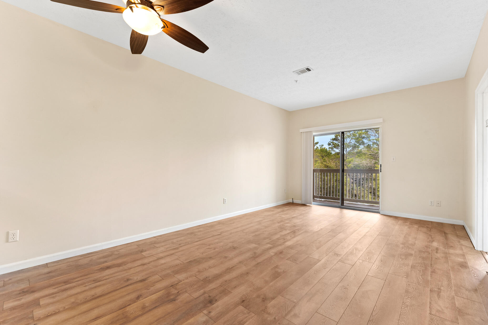 HERONS WATCH CONDO PH 1 - Residential