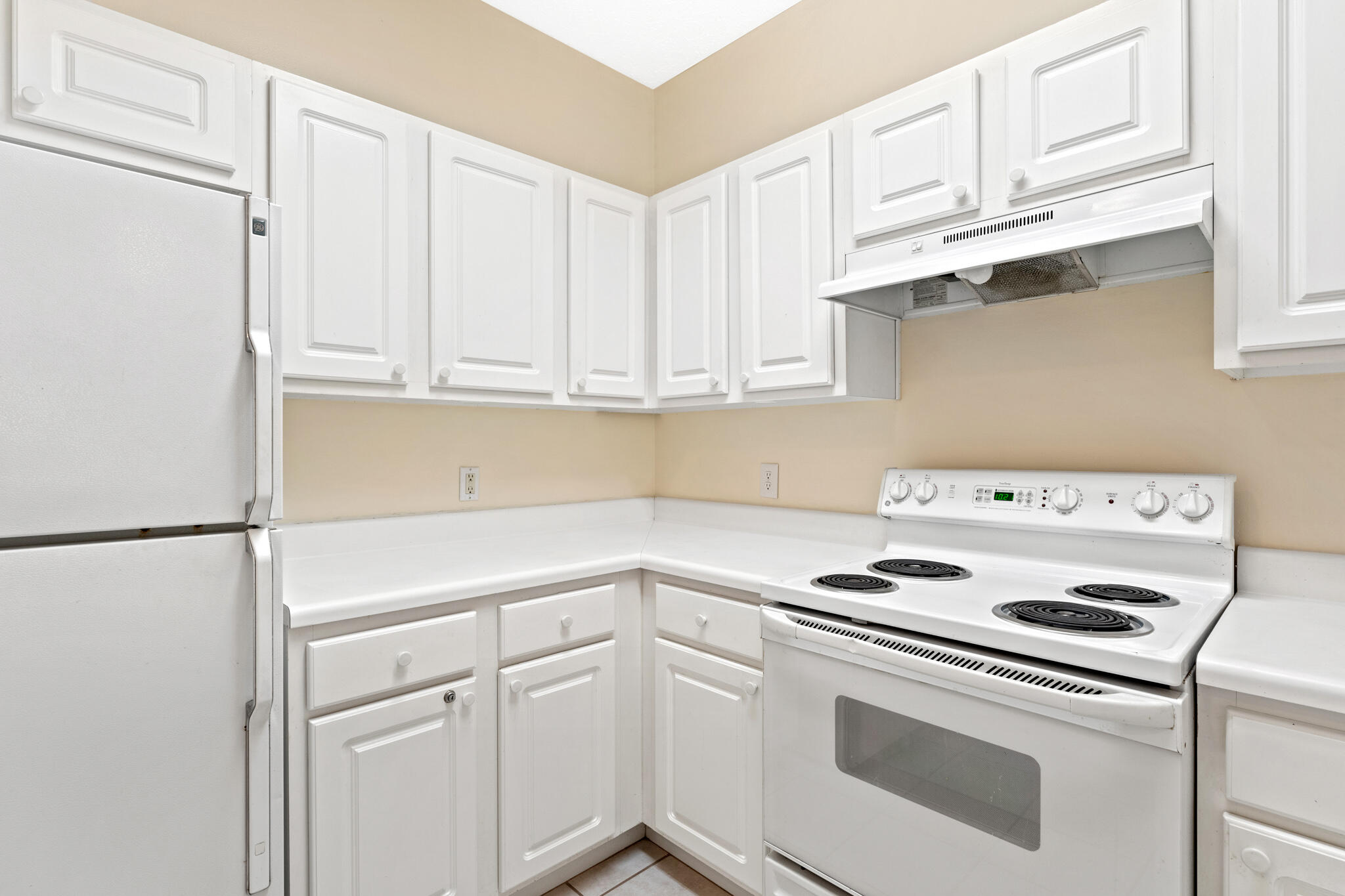 HERONS WATCH CONDO PH 1 - Residential