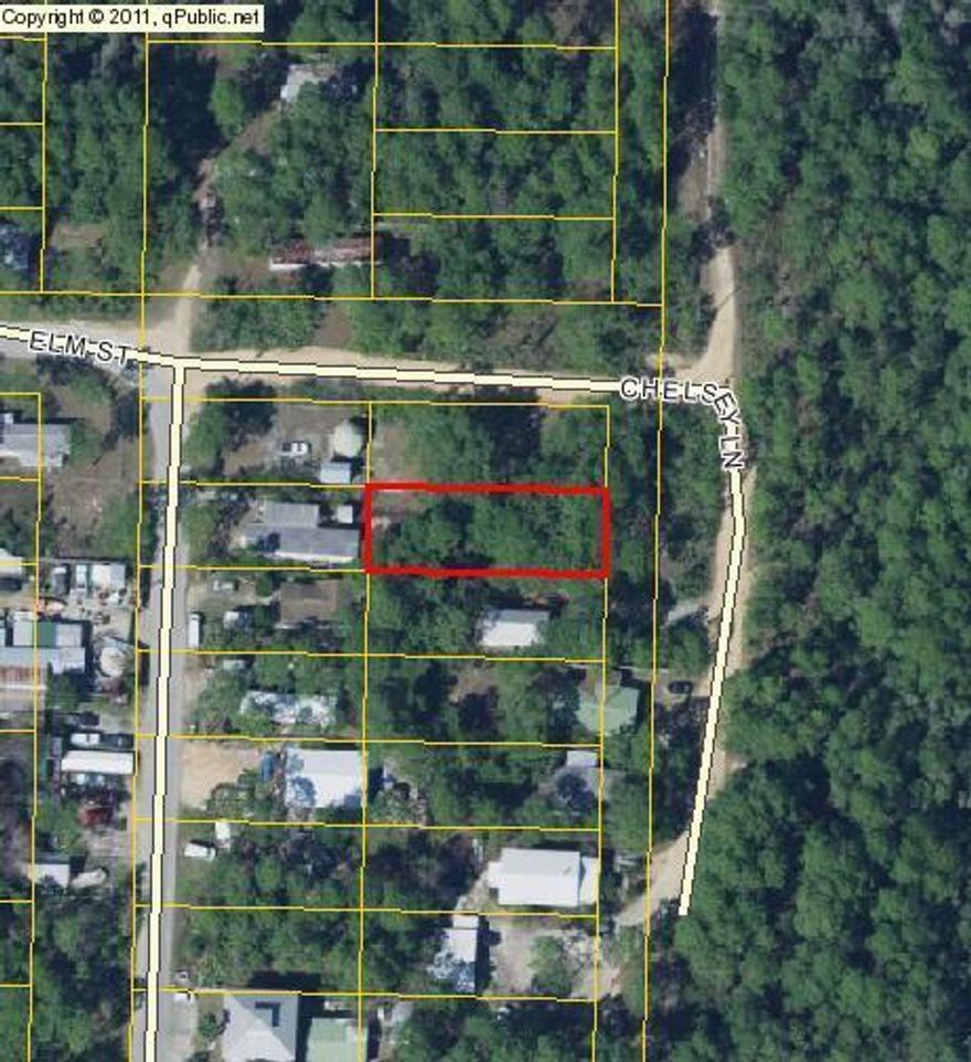 Price Reduced for Quick Sale!
Vacant Lot in Seagrove Beach with NO HOA, & Deeded Beach Access! Close to Seaside and Watercolor. There is a public beach access on South San Juan Avenue with parking and showers and deeded beach access on Montigo. Water and Sewer available, tap fees have not been paid.