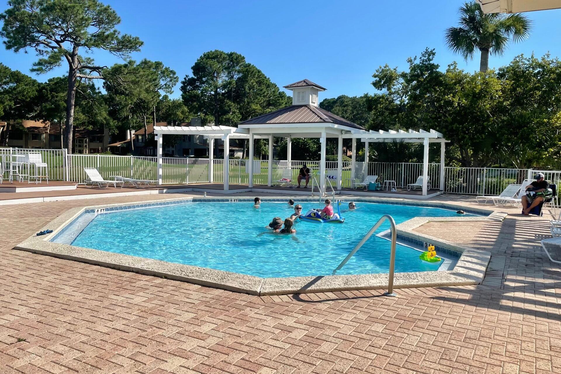 VANTAGE POINTE - Residential Lease
