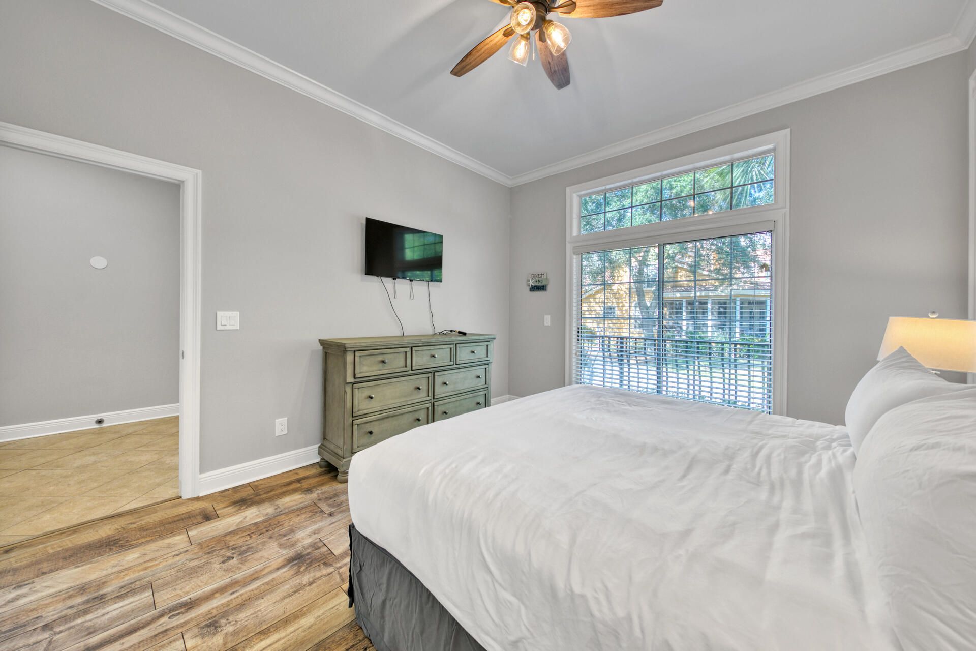 VANTAGE POINTE - Residential Lease