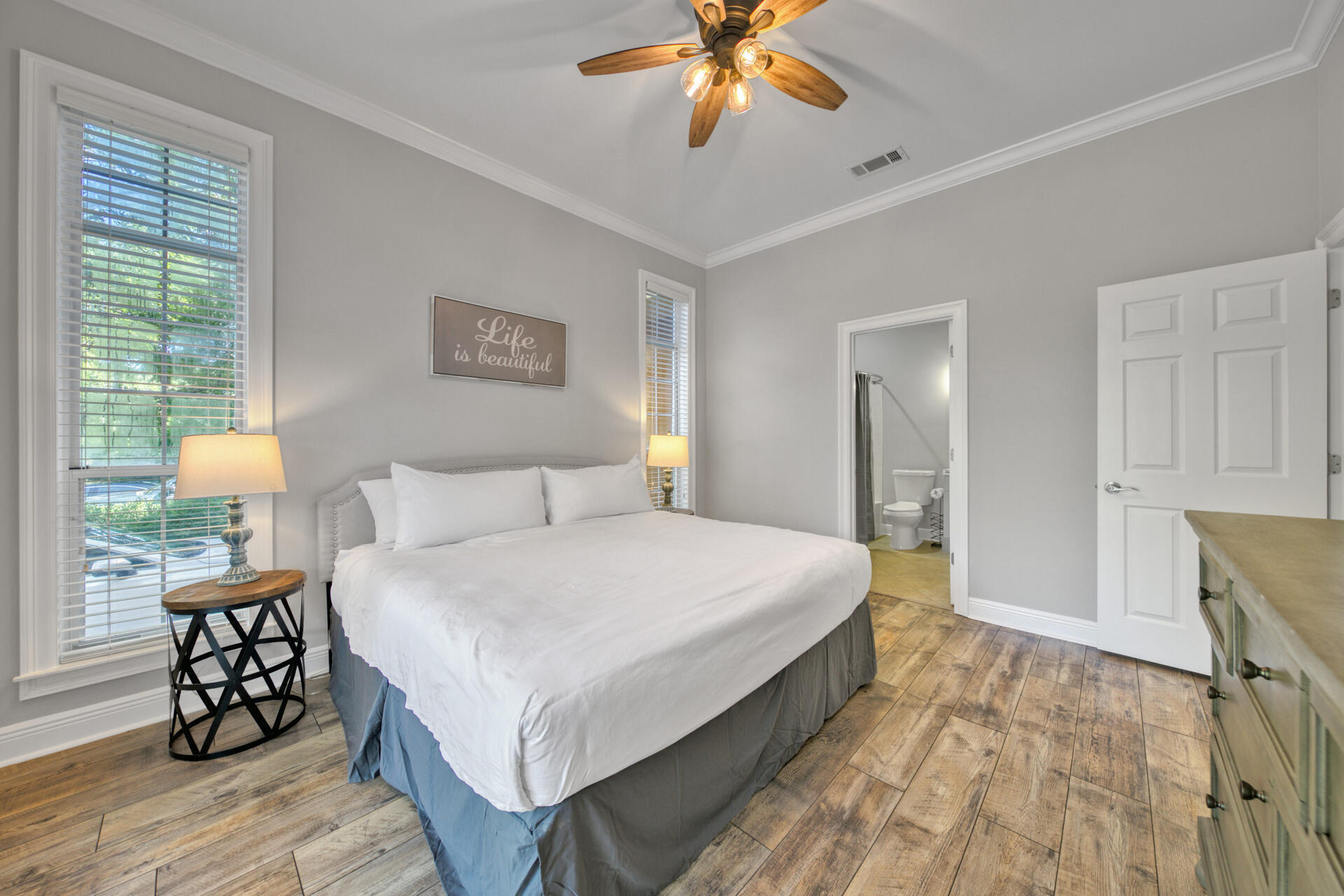 VANTAGE POINTE - Residential Lease