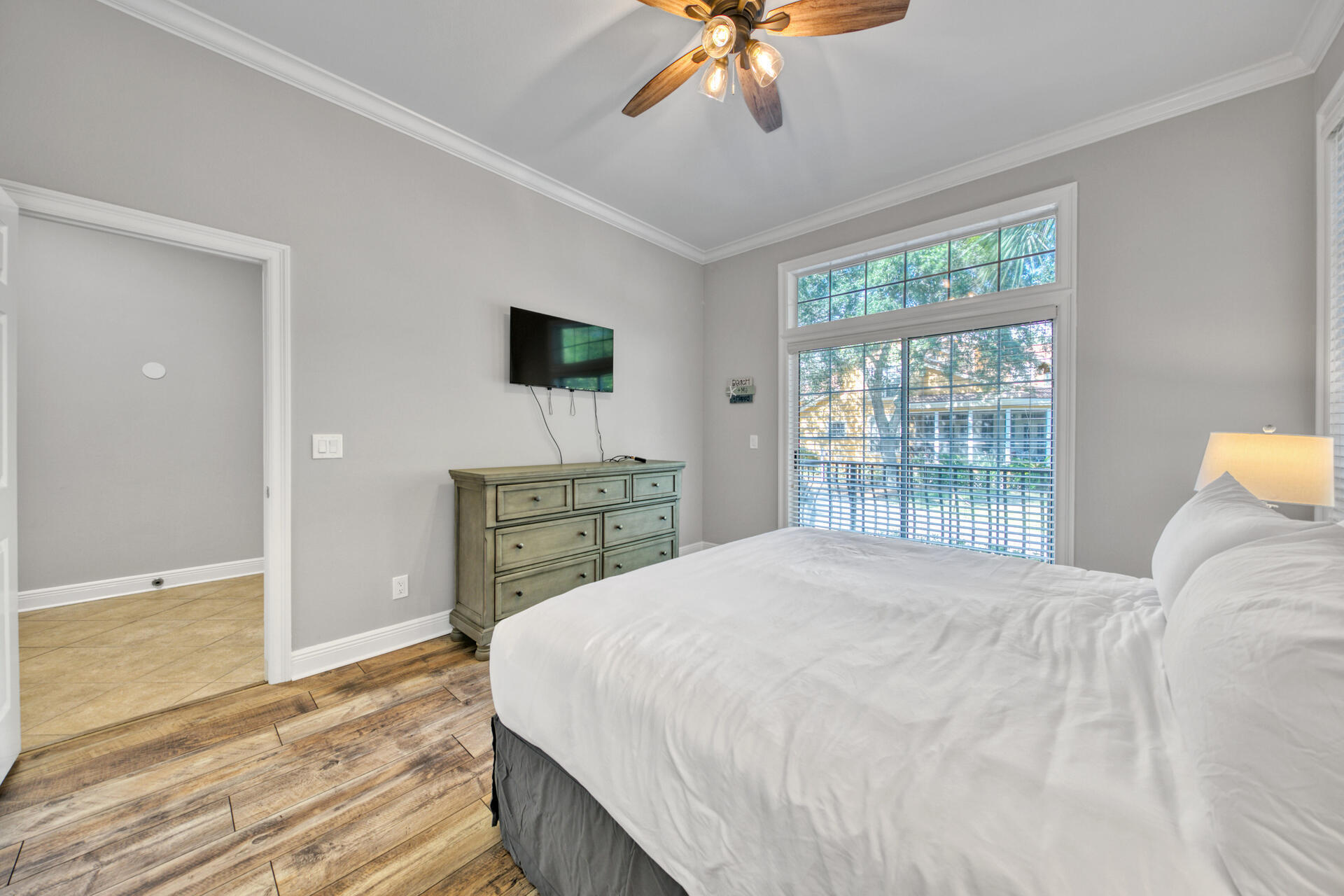 VANTAGE POINTE - Residential Lease