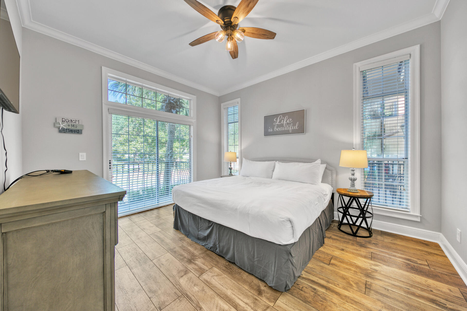 VANTAGE POINTE - Residential Lease