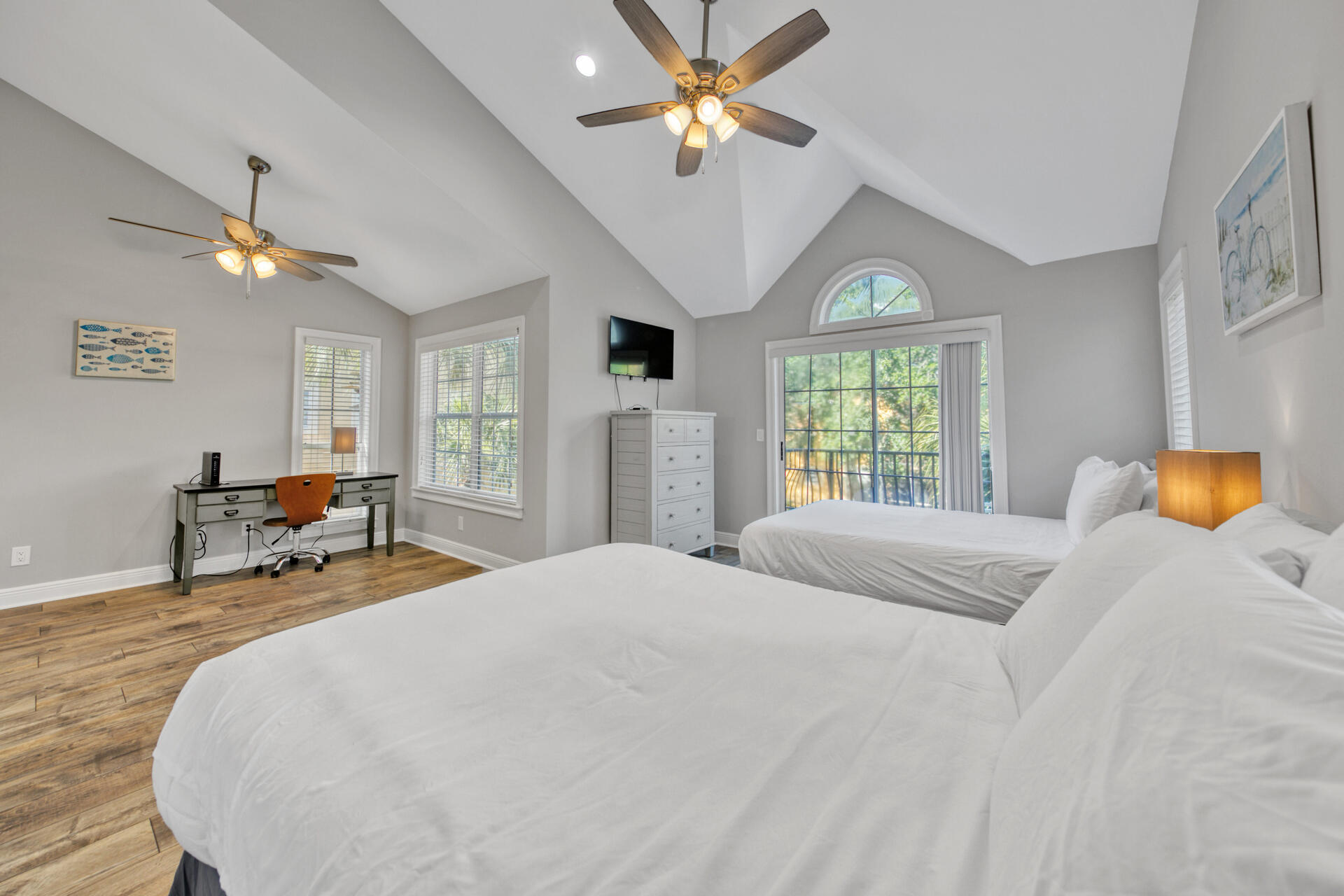 VANTAGE POINTE - Residential Lease