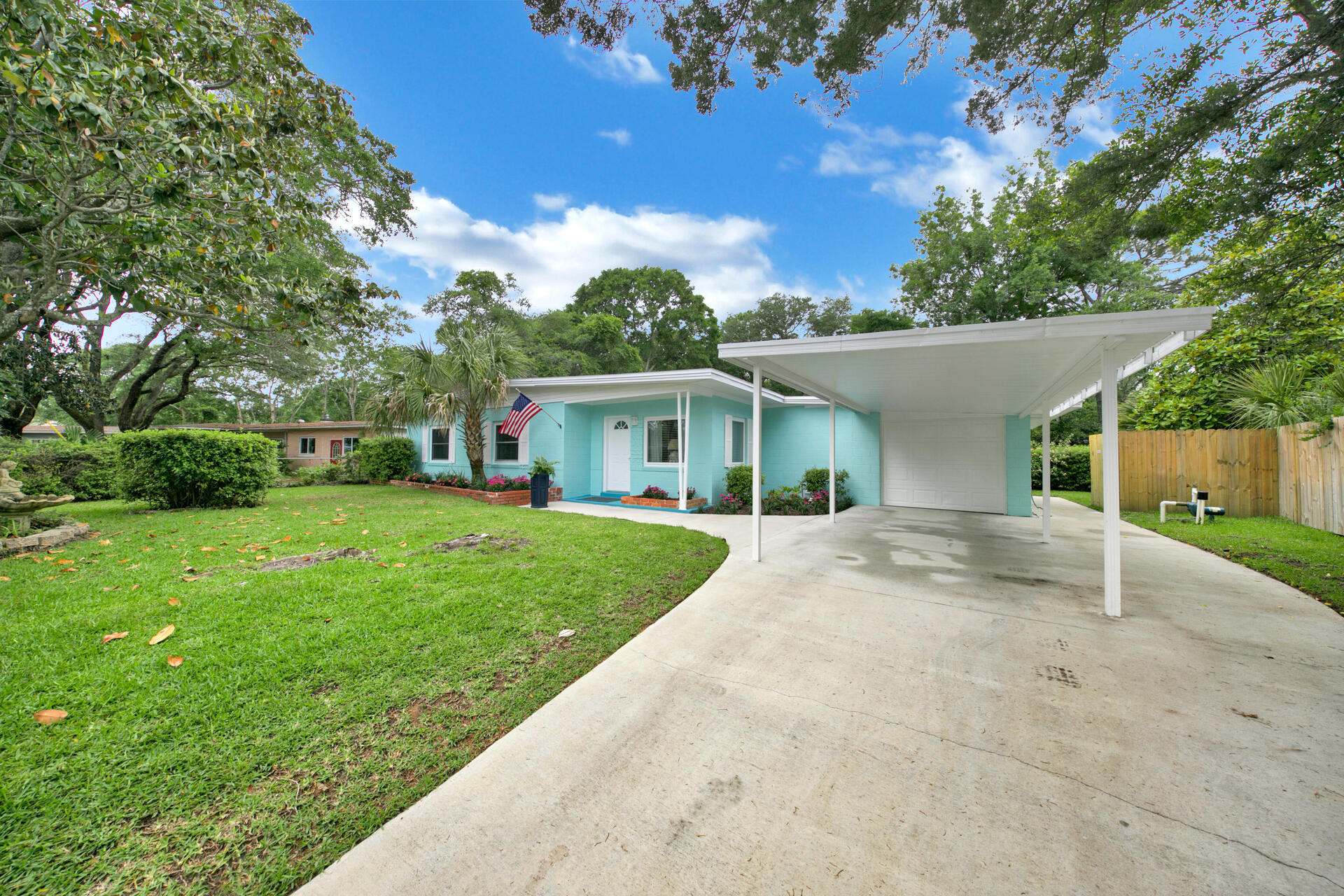 ELLIOTTS POINT 7TH ADDN - Residential