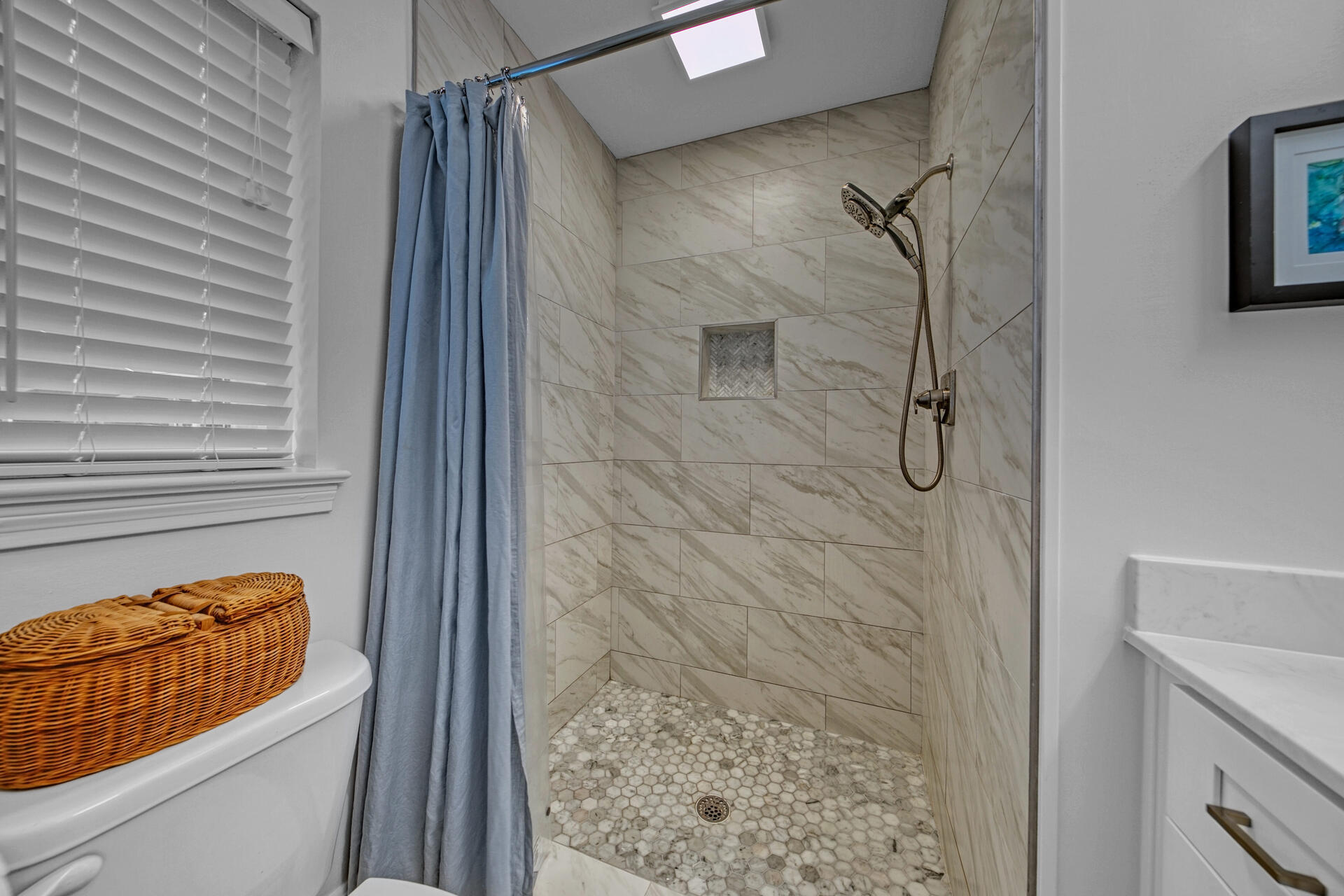 ELLIOTTS POINT 7TH ADDN - Residential