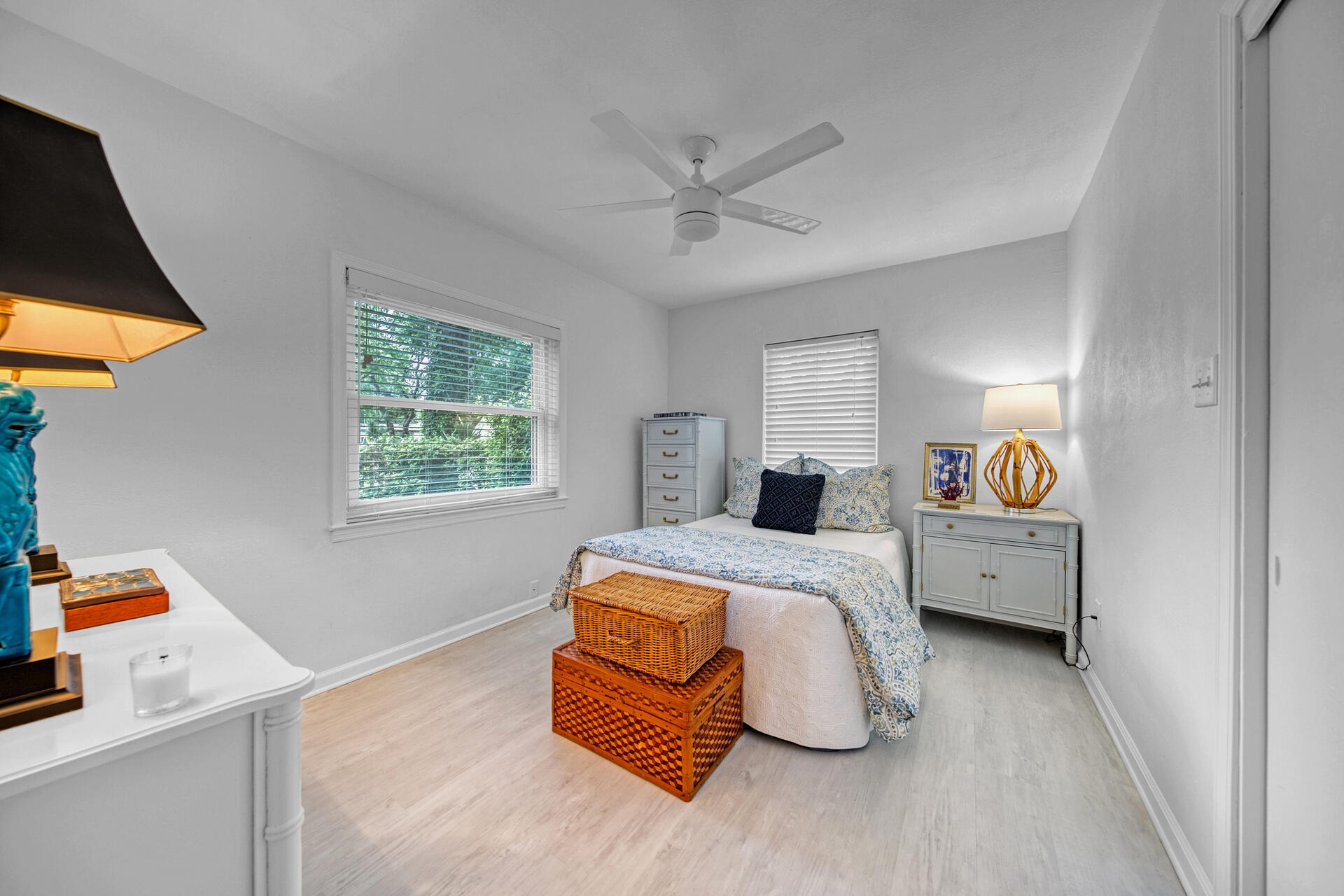 ELLIOTTS POINT 7TH ADDN - Residential