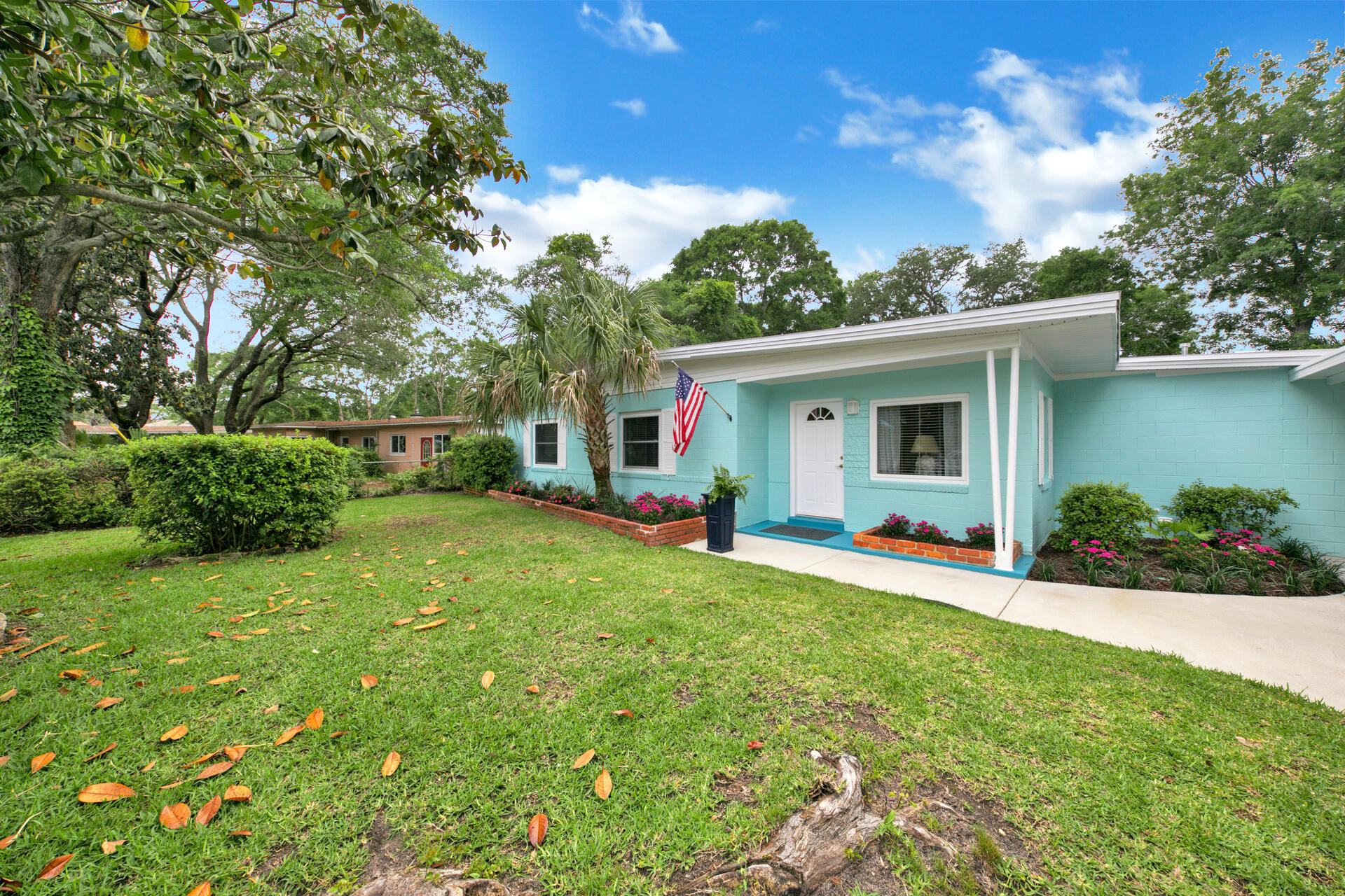 ELLIOTTS POINT 7TH ADDN - Residential