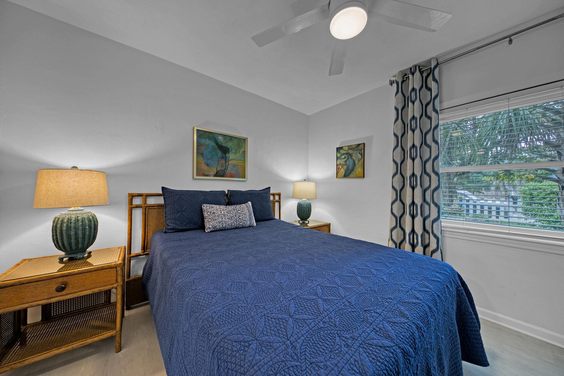 ELLIOTTS POINT 7TH ADDN - Residential