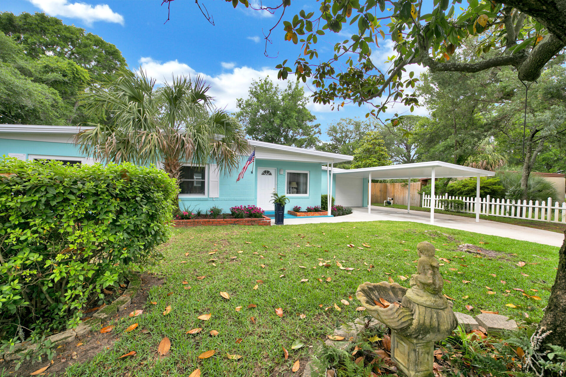 ELLIOTTS POINT 7TH ADDN - Residential