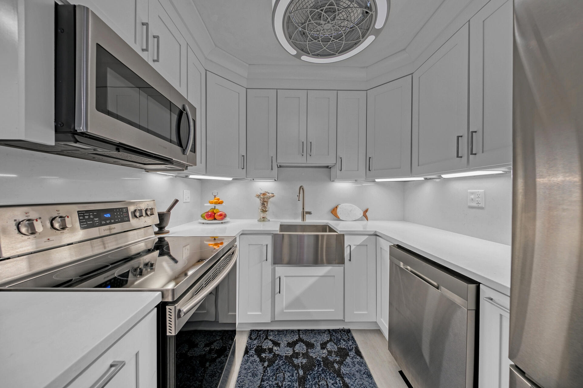 ELLIOTTS POINT 7TH ADDN - Residential